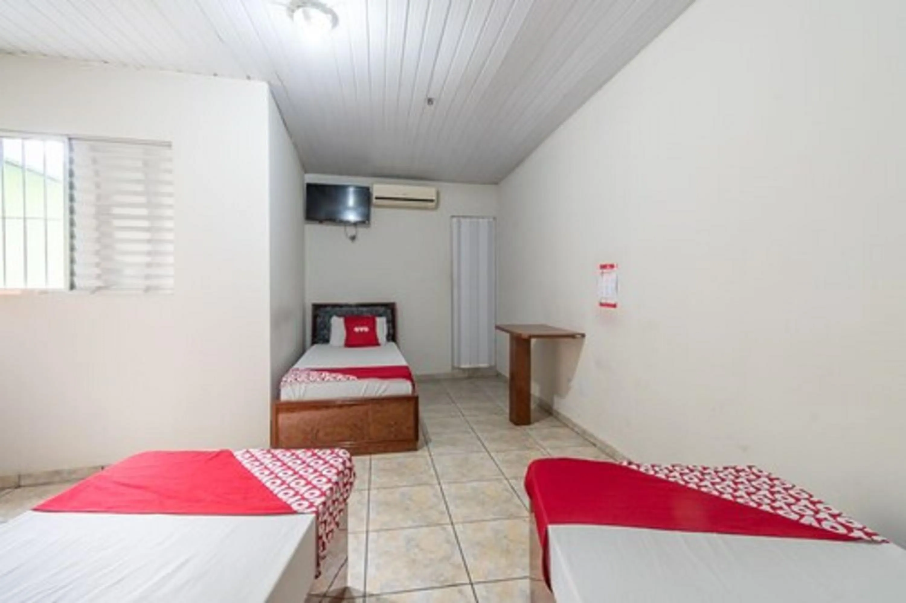 Bedroom, Bed in OYO Hotel Dom Pedro, São Paulo