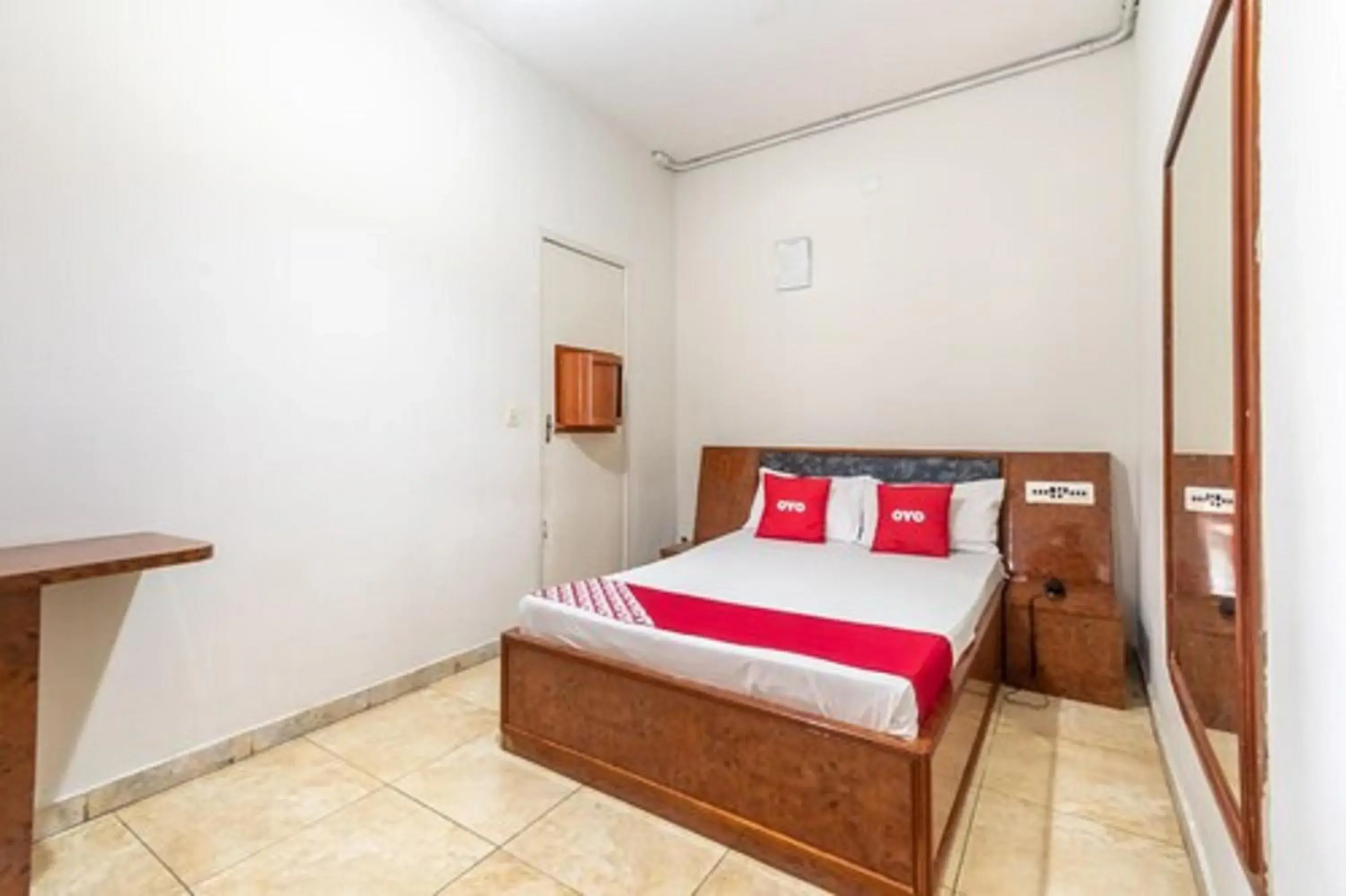 Triple Room (1 Double bed + 1 Single bed) in OYO Hotel Dom Pedro, São Paulo Triple Room (1 Double bed + 1 Single bed) in OYO Hotel Dom Pedro, São Paulo