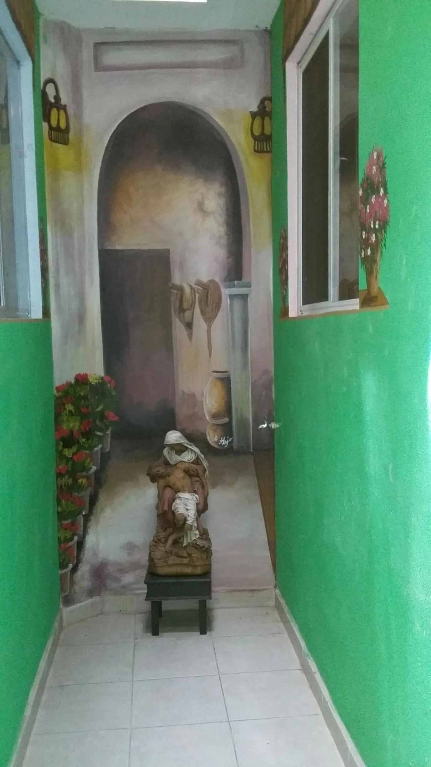 Decorative detail in San Diego Tu Casa