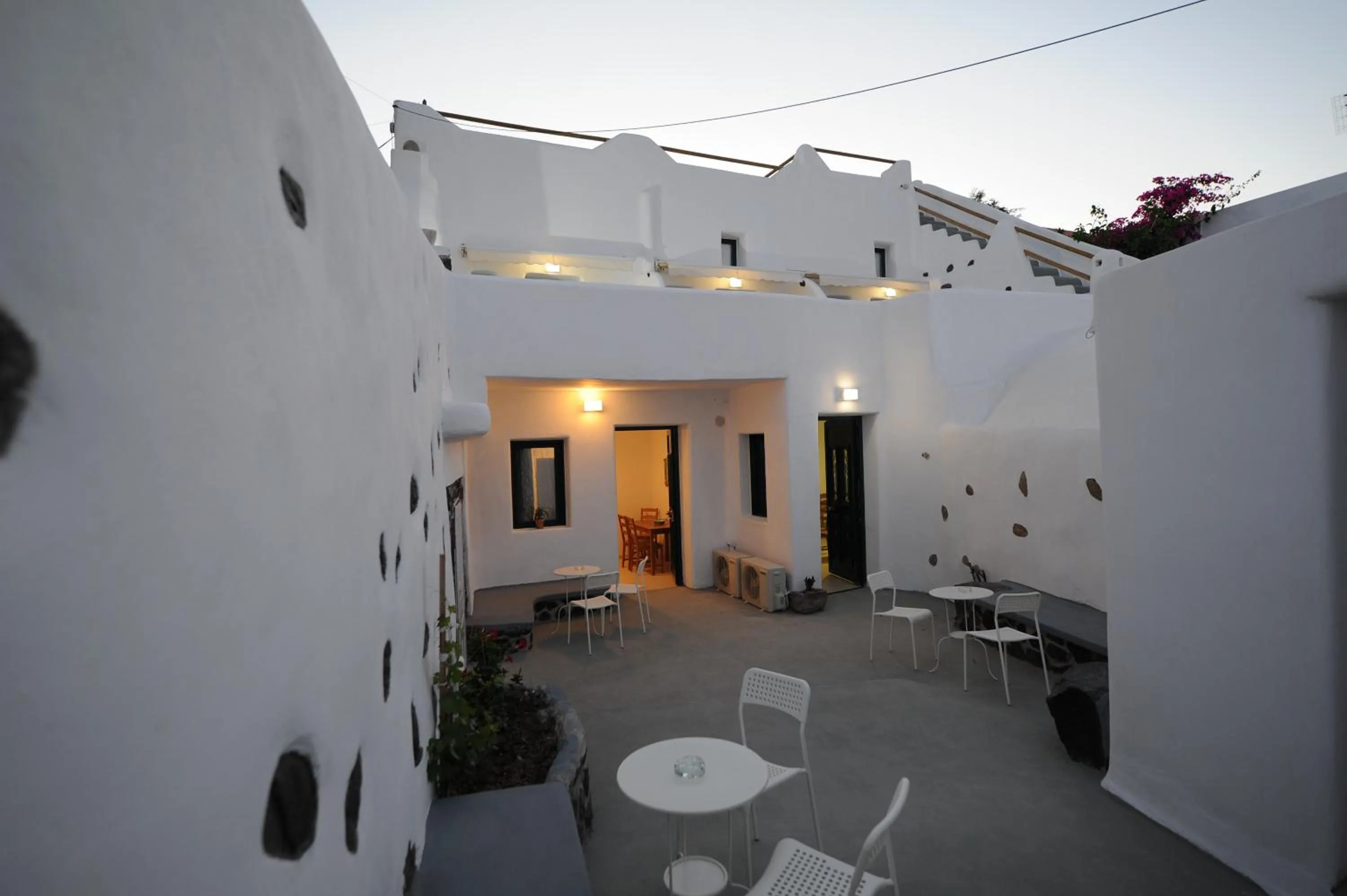 Manias Fira Residences