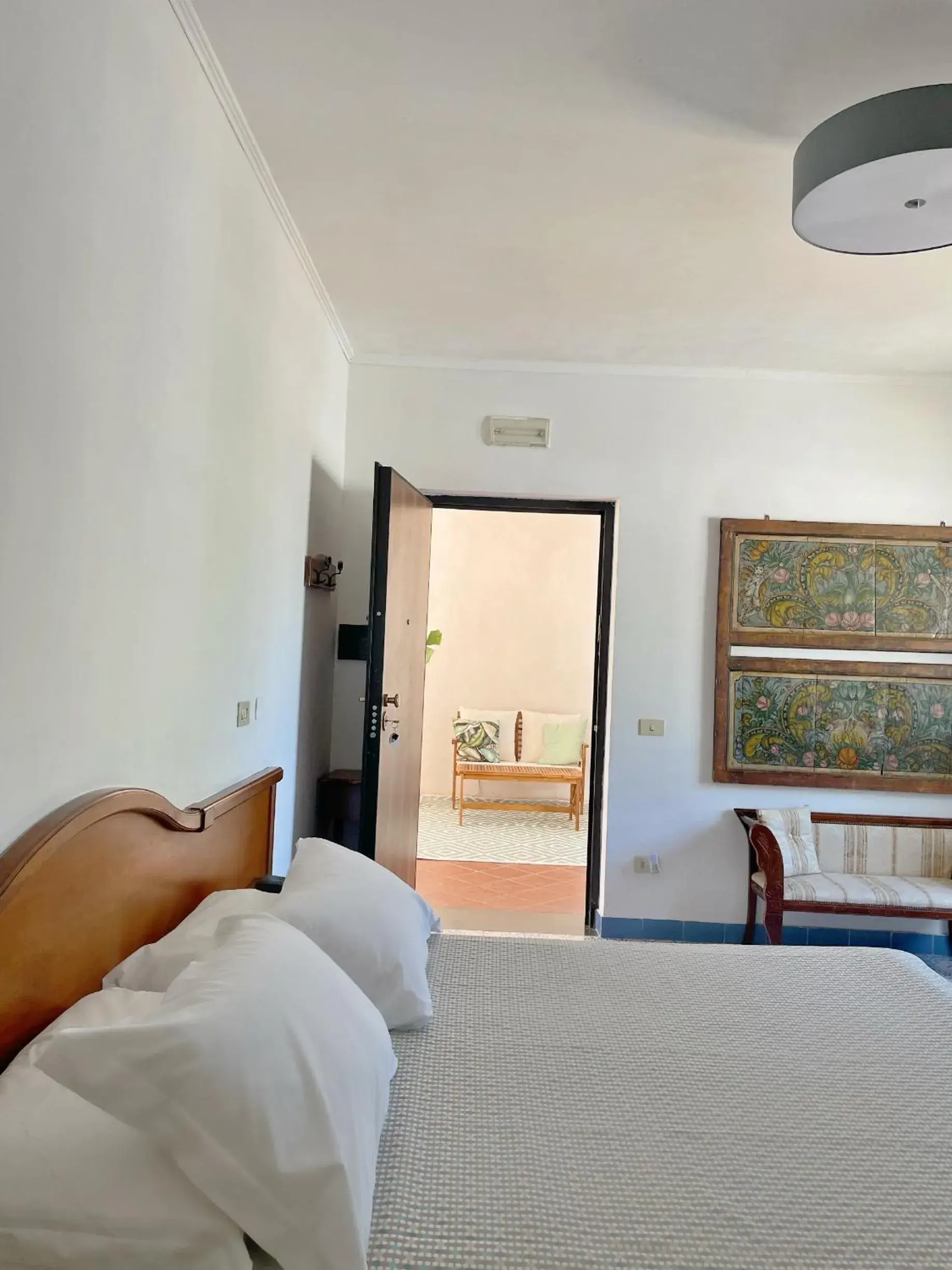 Economy Double or Twin Room in Villa Giovanna Economy Double or Twin Room in Villa Giovanna
