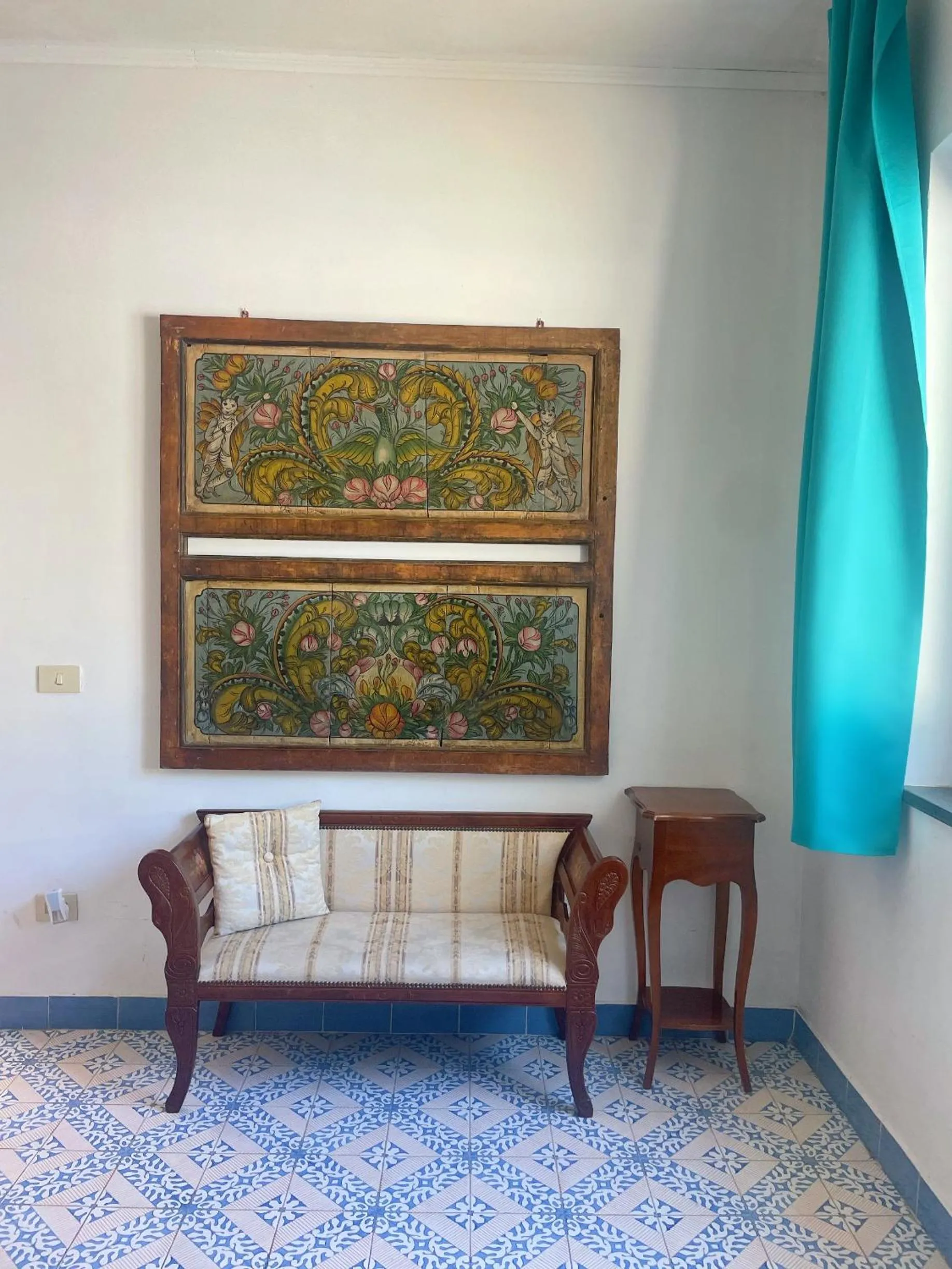 Decorative detail in Villa Giovanna