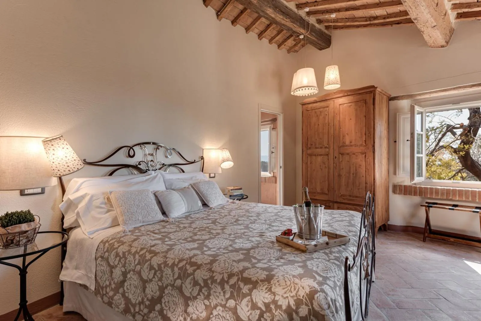 Bed in Locanda dell'Aioncino