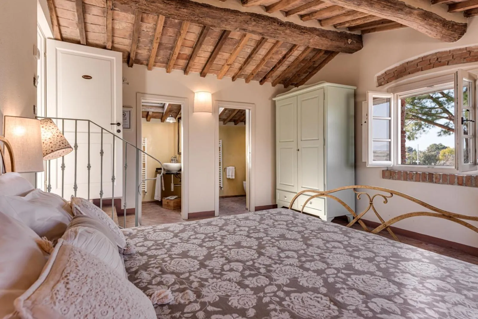 Photo of the whole room, Bed in Locanda dell'Aioncino