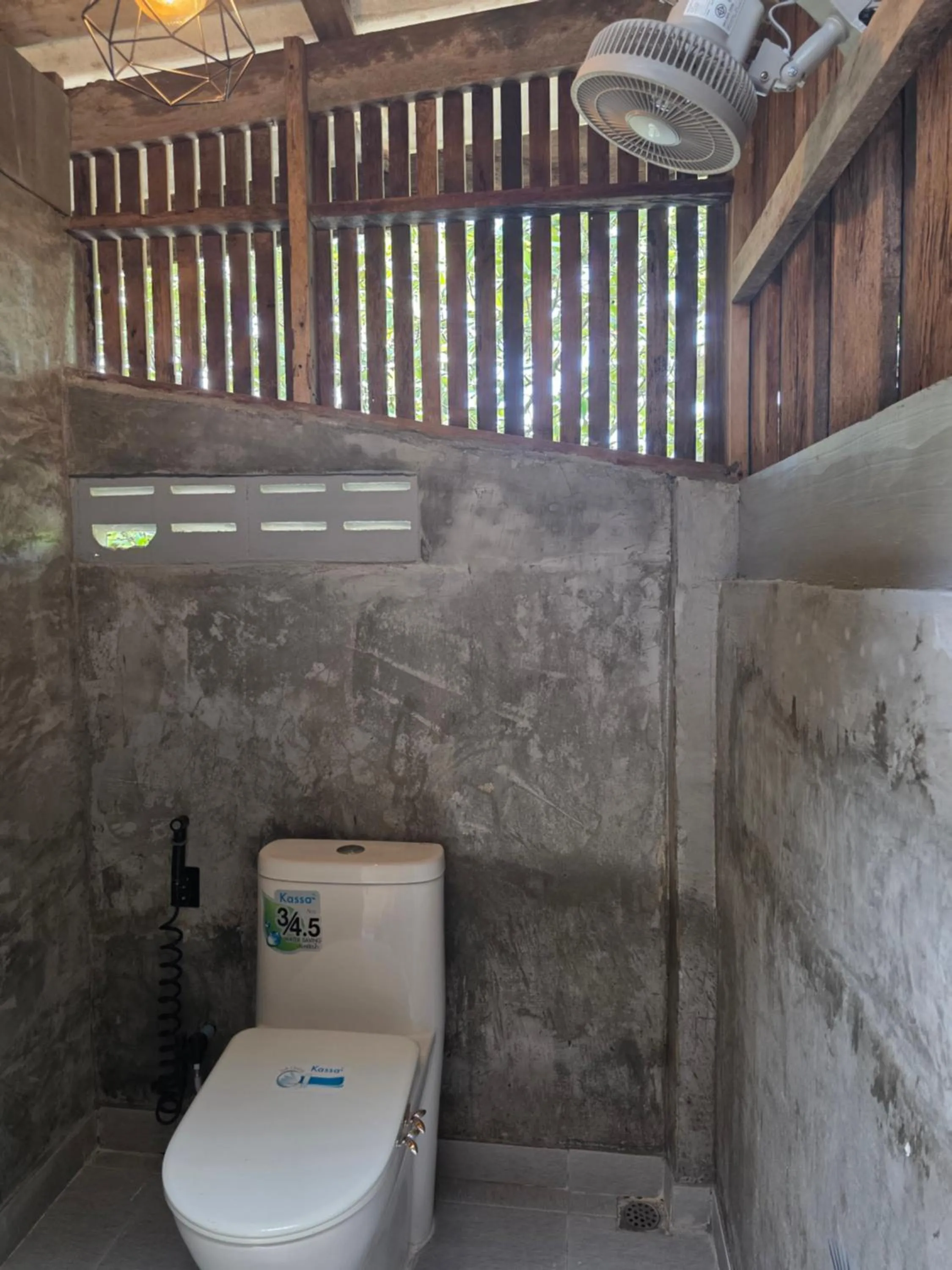 Toilet in THE REAL ESCAPE - Koh Yao Noi