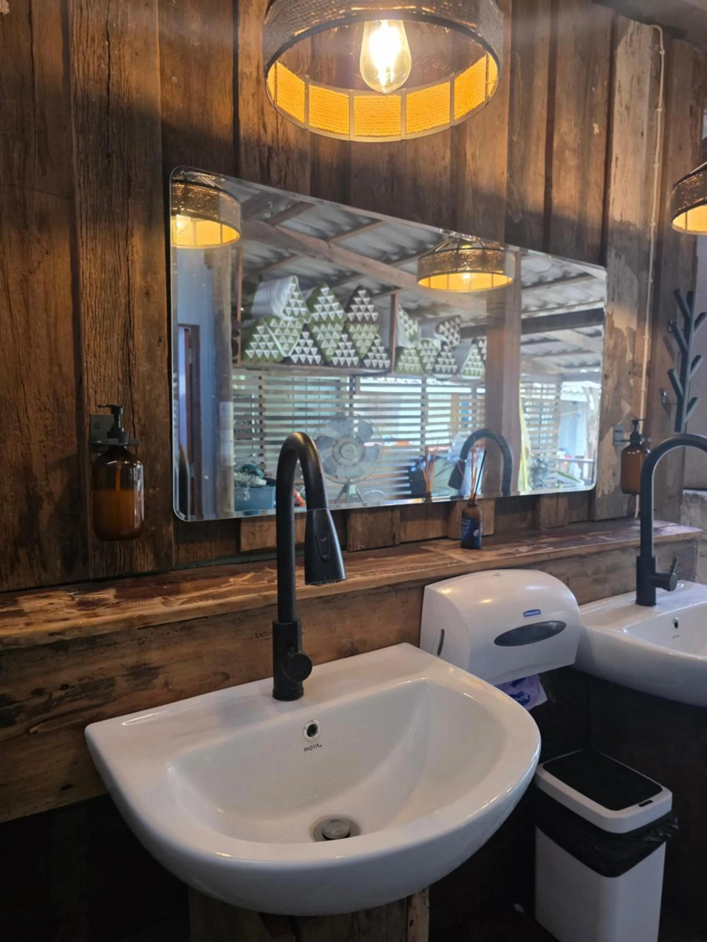 Bathroom in THE REAL ESCAPE - Koh Yao Noi