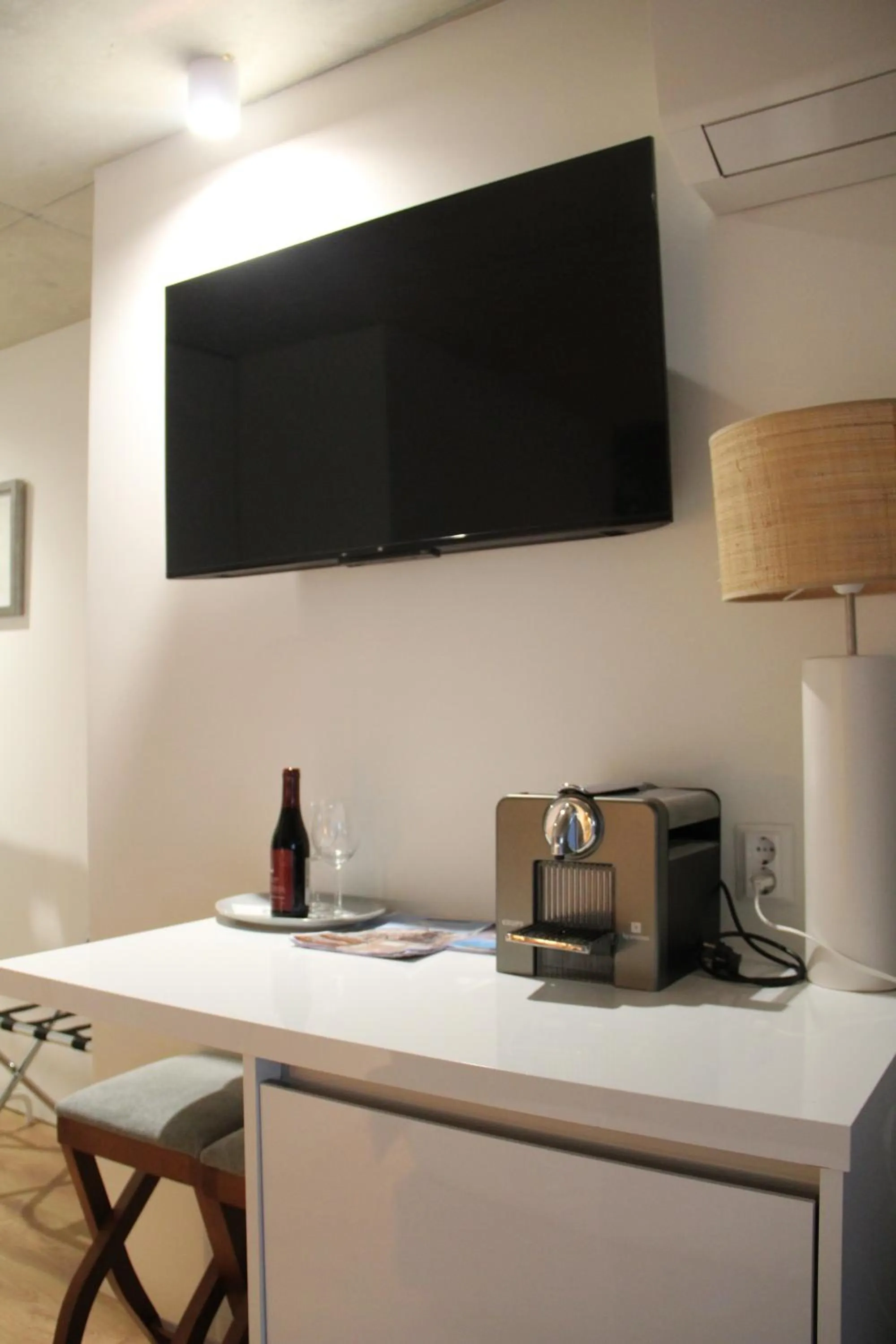 TV and multimedia in Bemyguest - Loft Guest House Jardim das Mães Charming