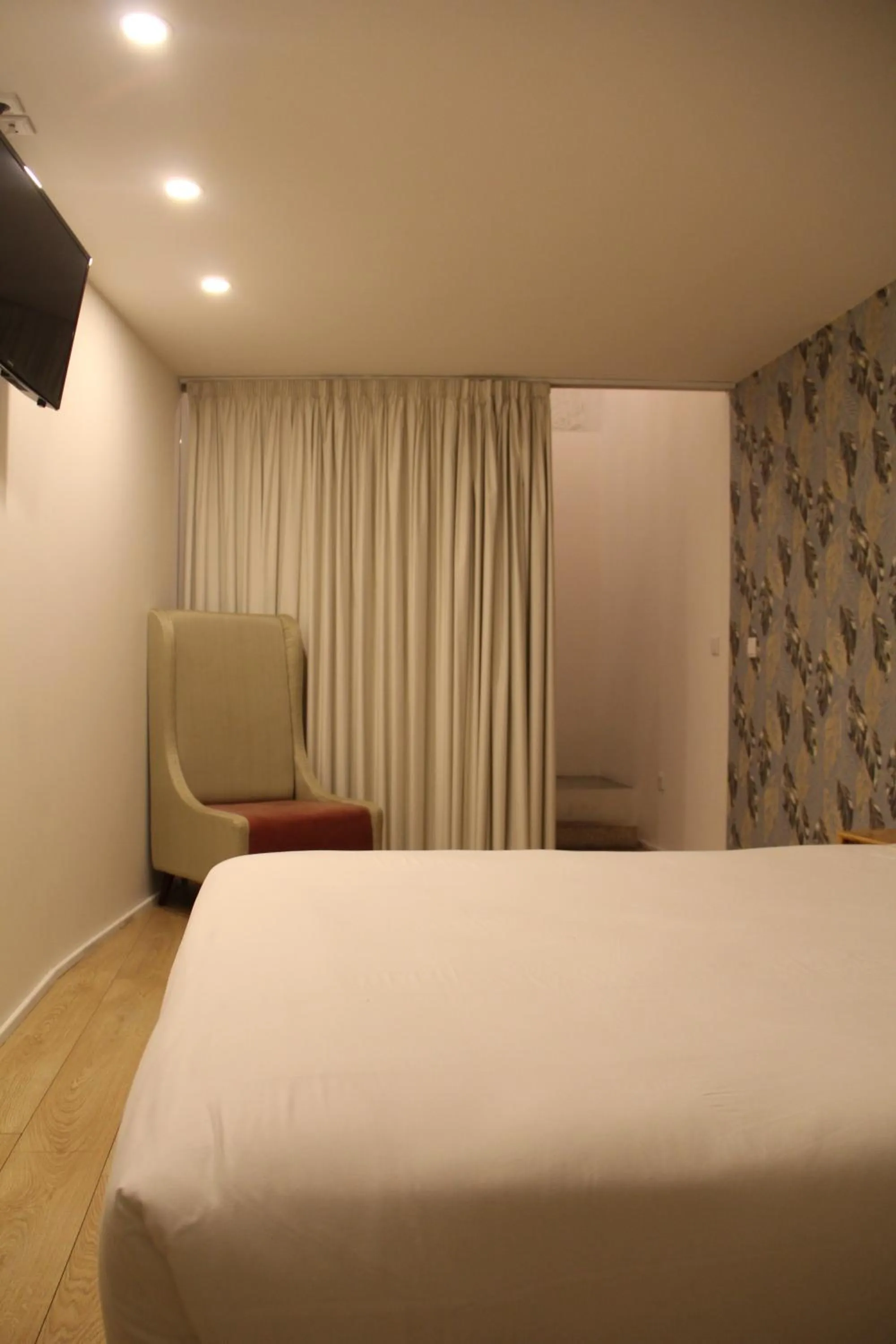 Bedroom, Bed in Bemyguest - Loft Guest House Jardim das Mães Charming