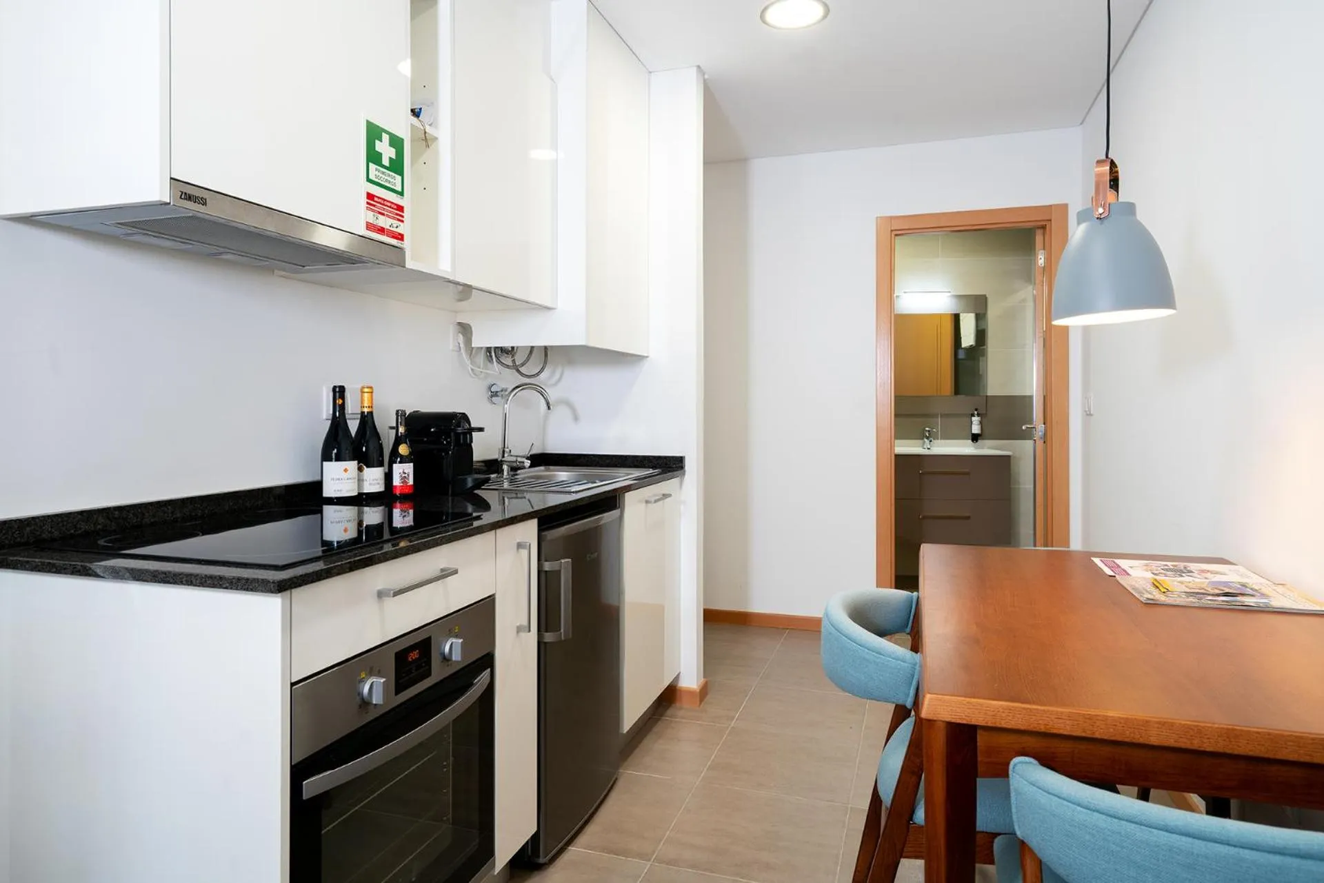 Kitchen or kitchenette in Bemyguest - Loft Guest House Jardim das Mães Charming