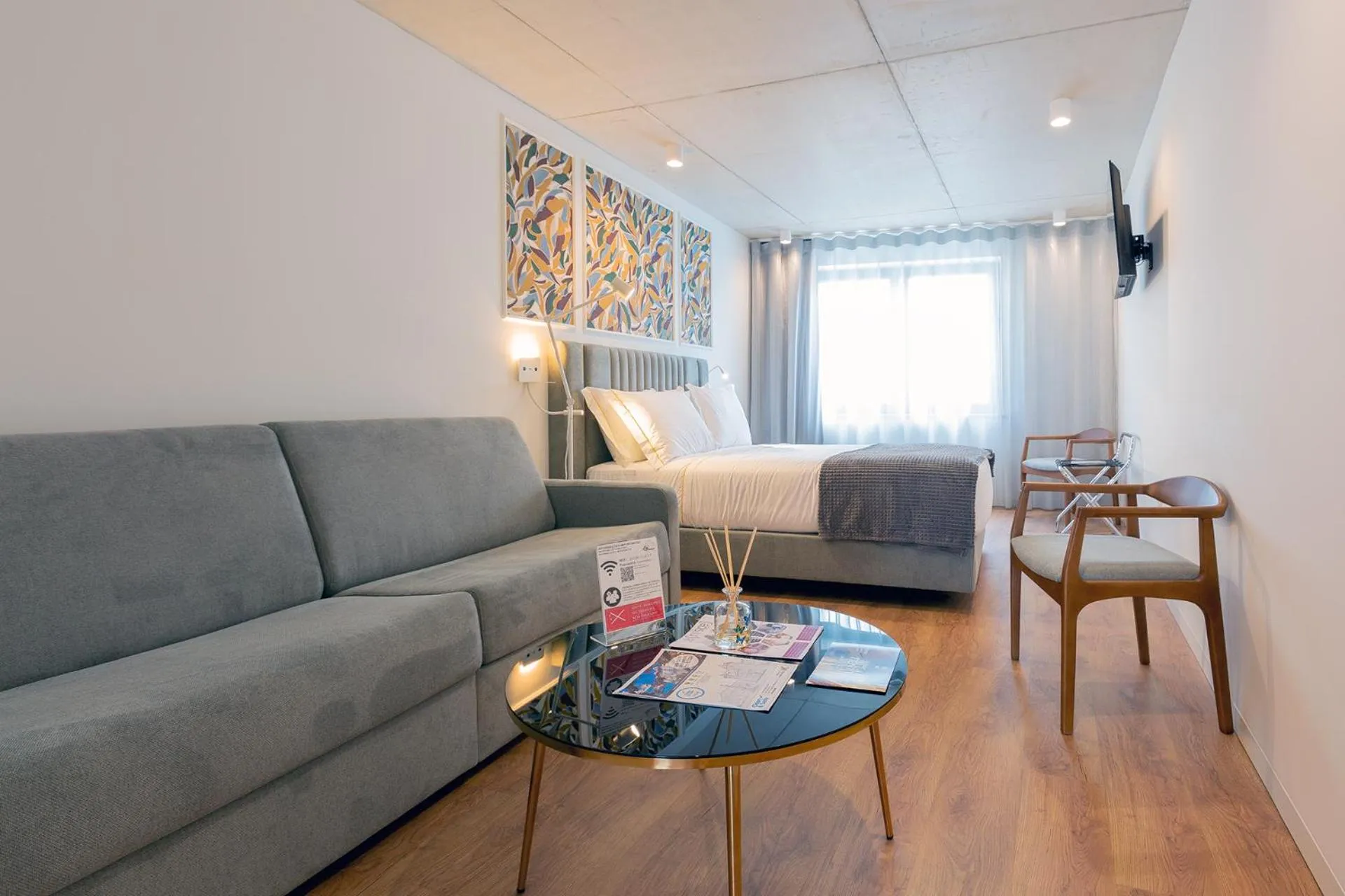 TV and multimedia in Bemyguest - Loft Guest House Jardim das Mães Charming