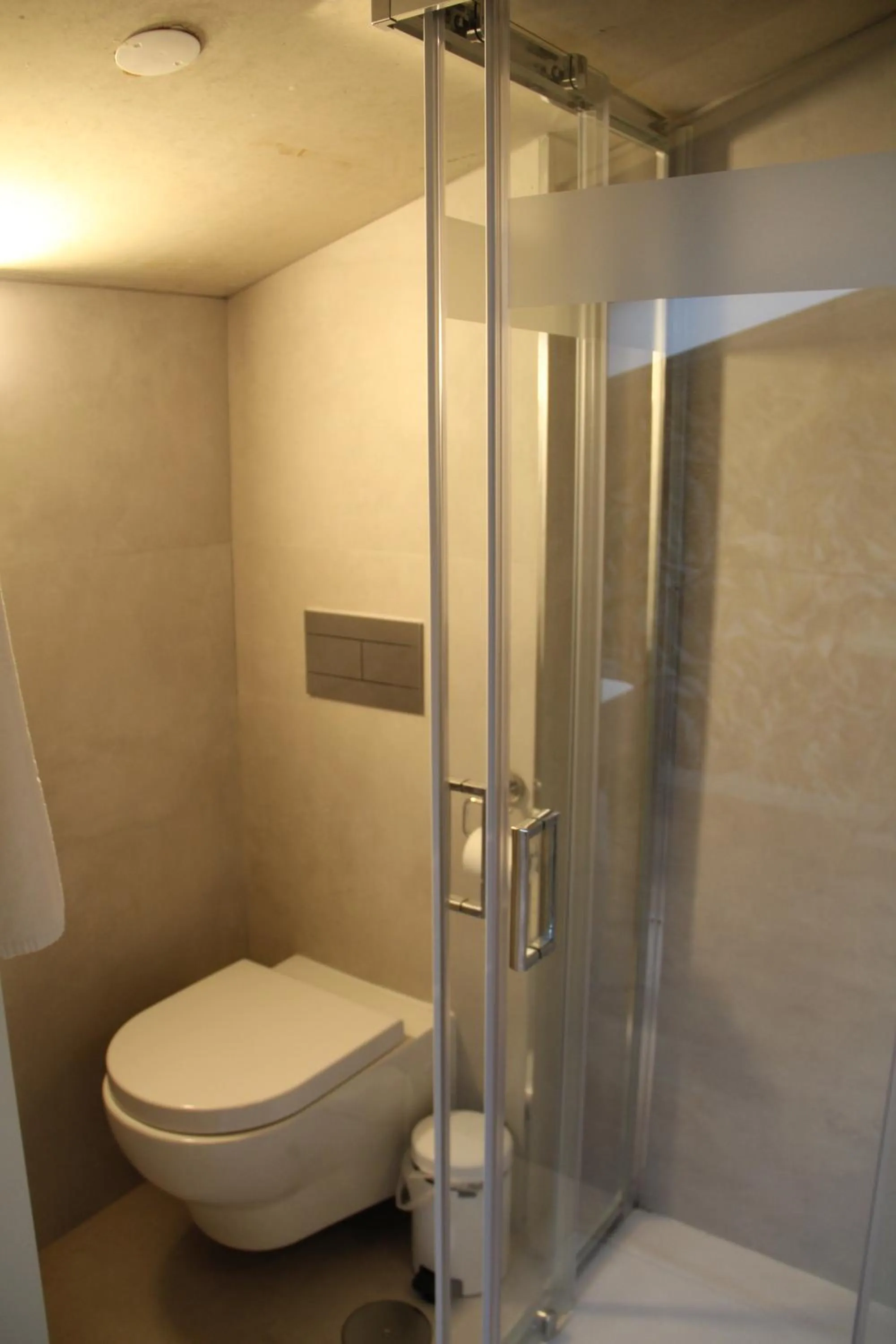 Bathroom in Bemyguest - Loft Guest House Jardim das Mães Charming