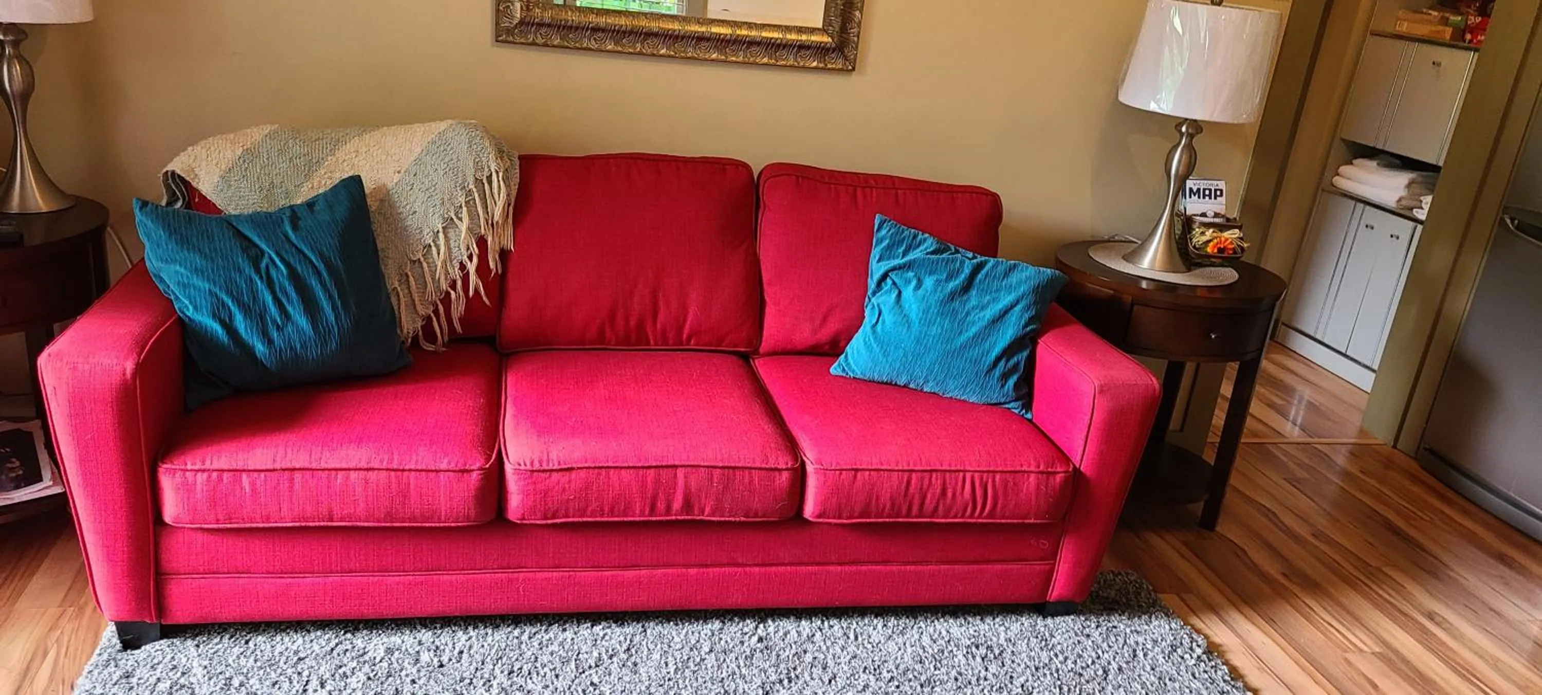 Living room in A Shack In The Woods