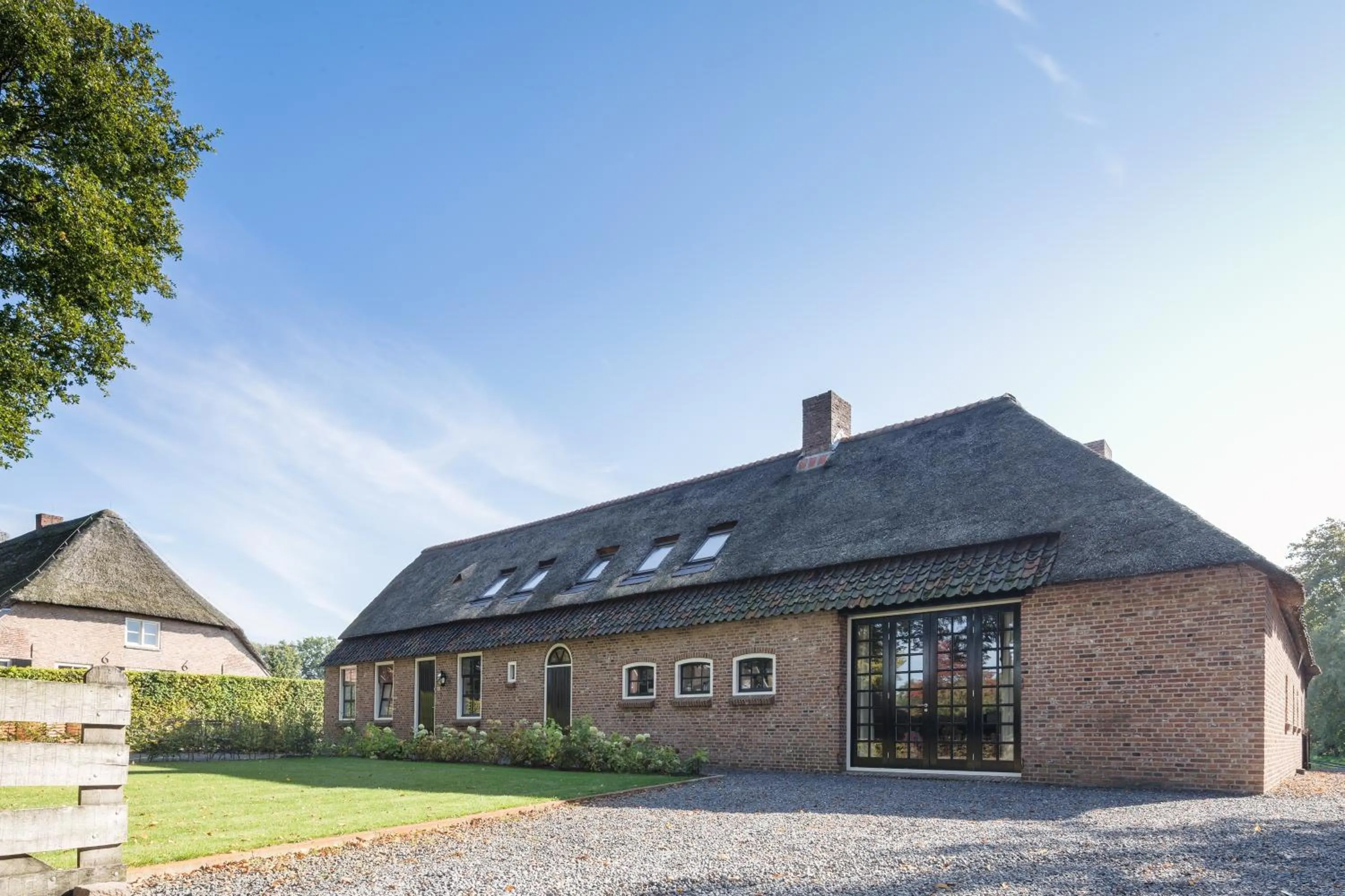 Property building in Bed & Breakfast Karakter