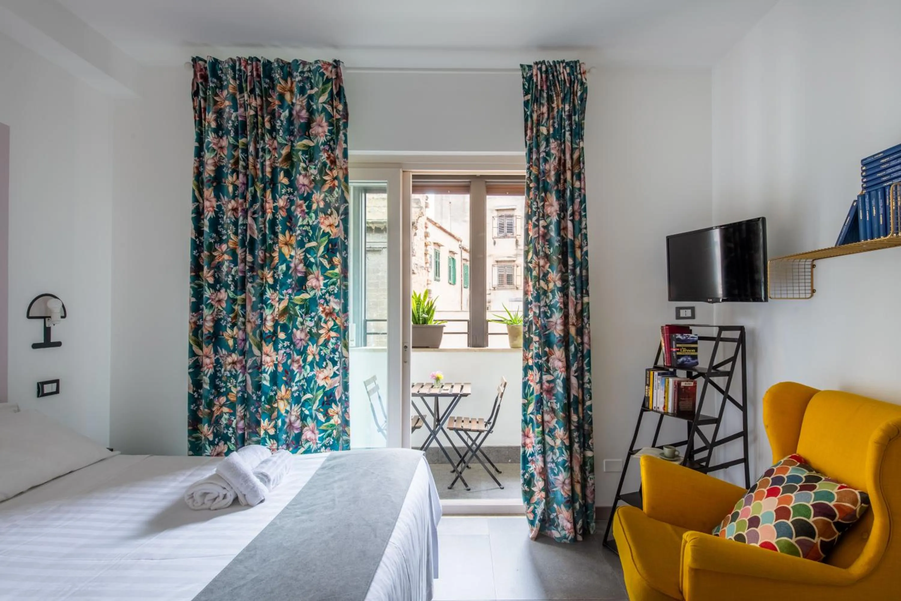 Photo of the whole room, Bed in Cassaro261