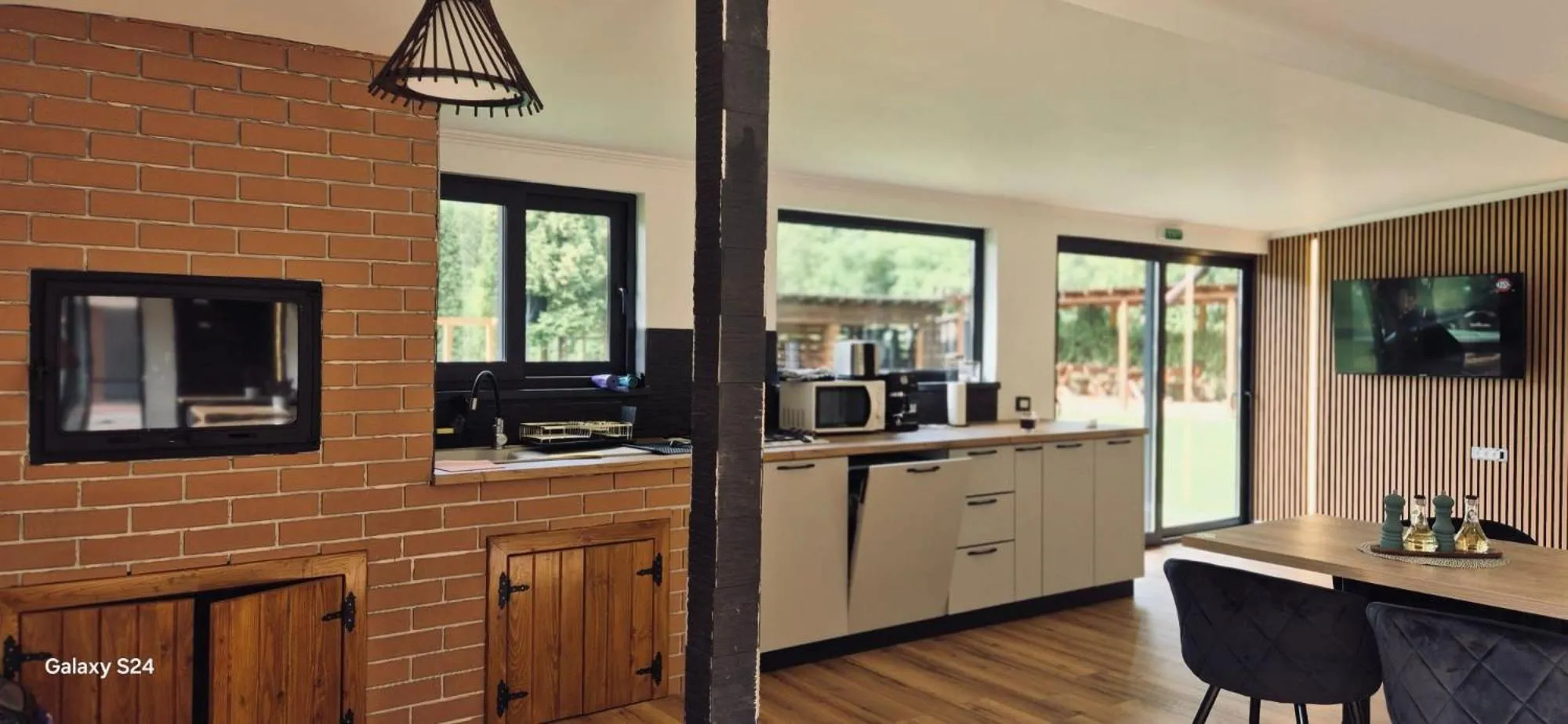 Kitchen or kitchenette in Dendy