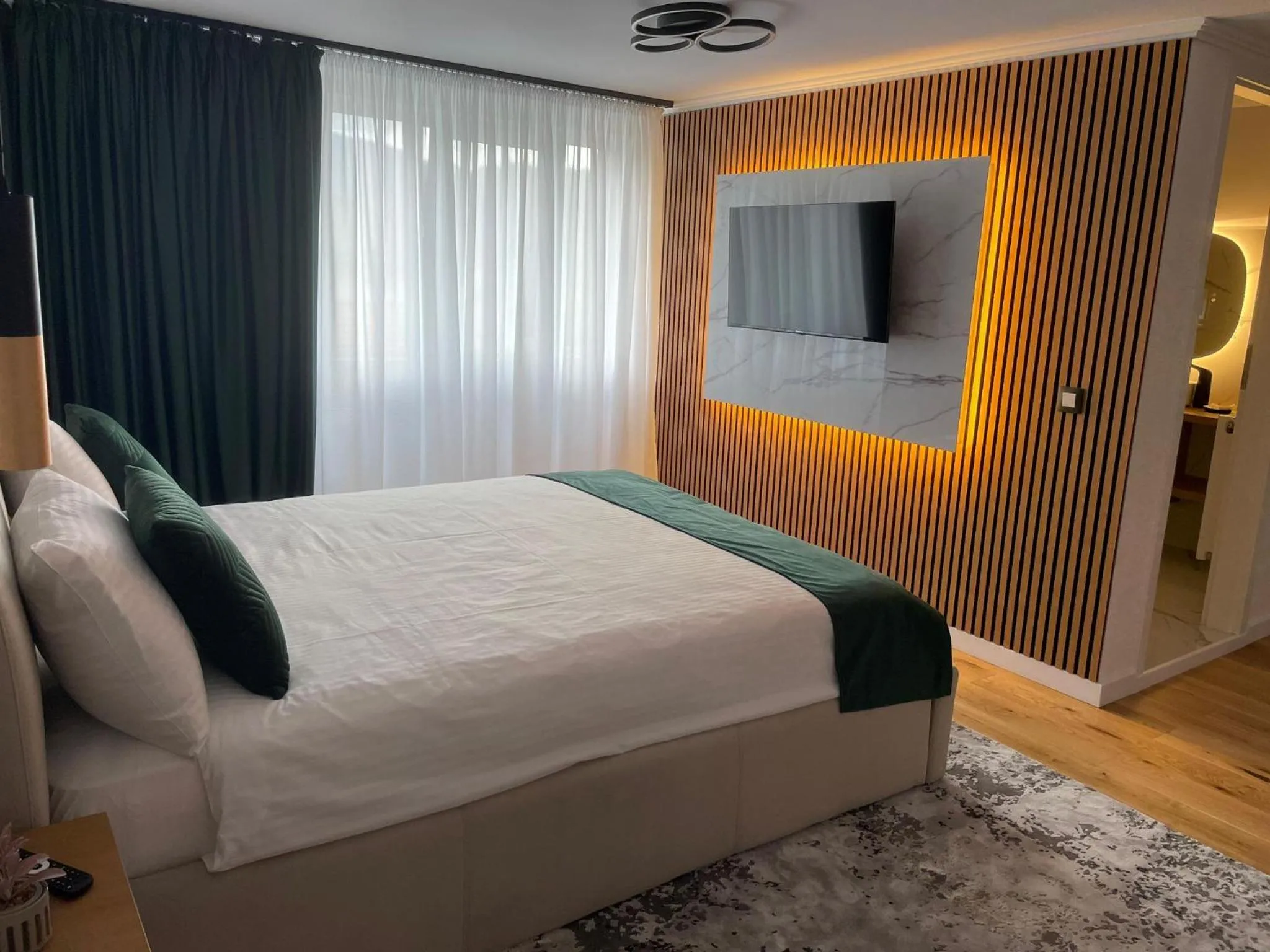Bedroom, Bed in Dendy