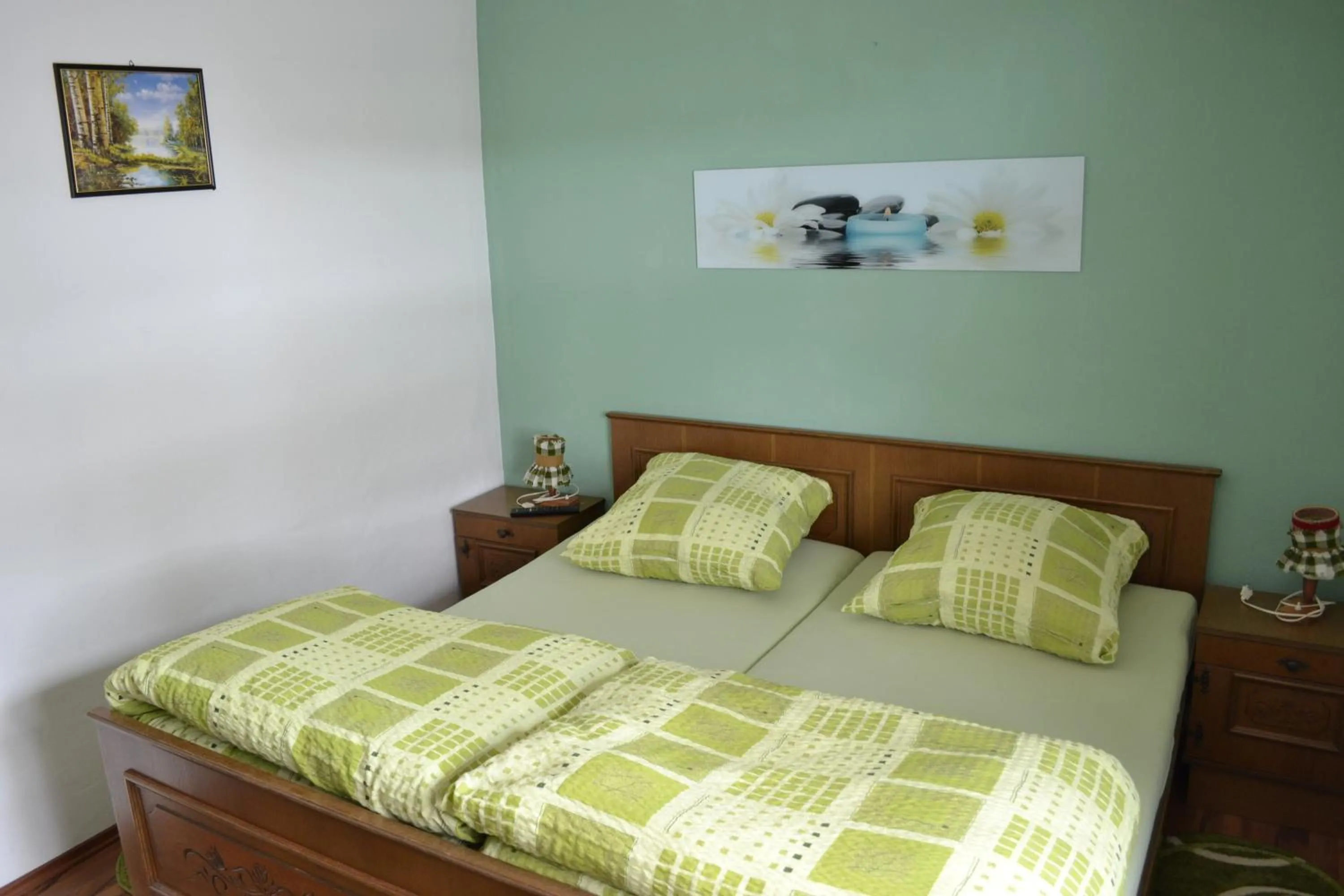 Property building, Bed in Pension Haus Rohrmoser