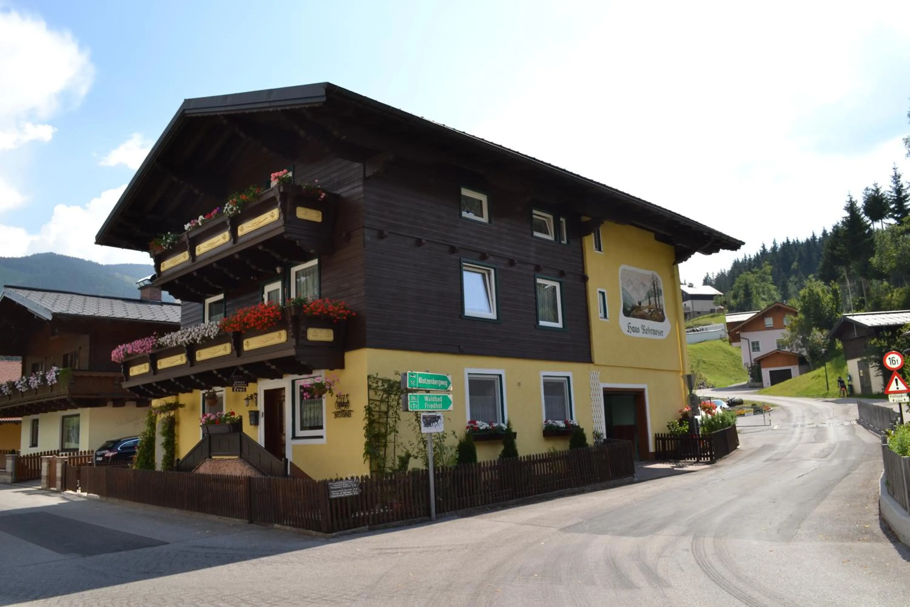 Facade/entrance in Pension Haus Rohrmoser