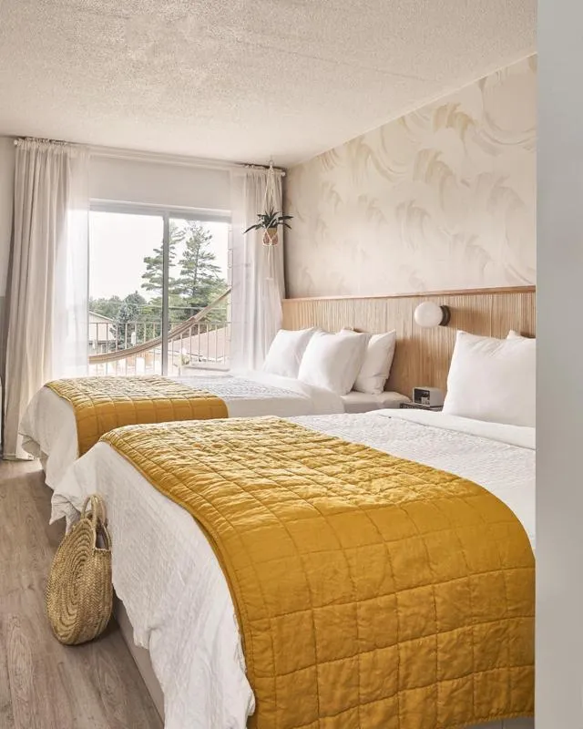 The June Motel, Sauble Beach