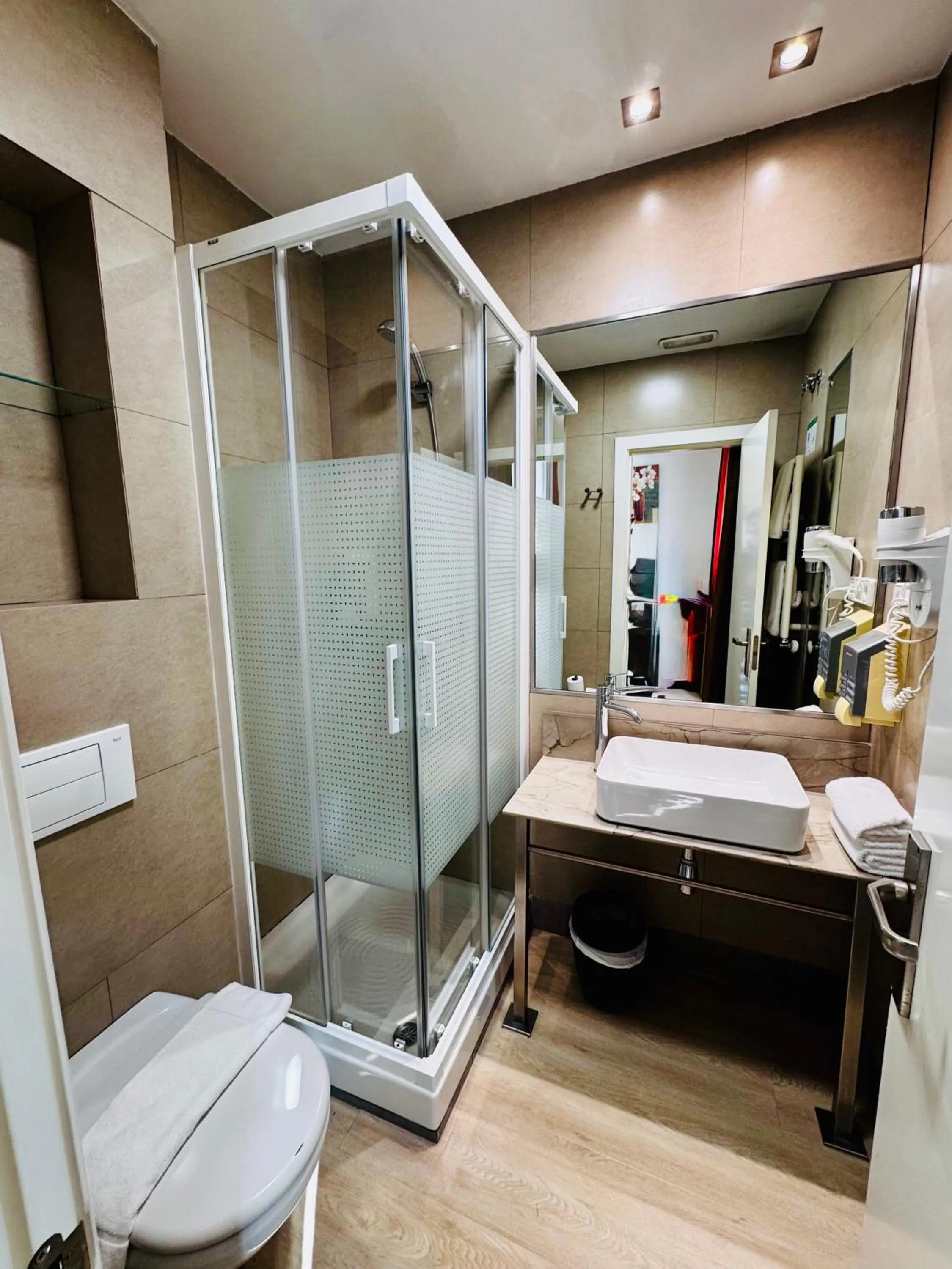 Bathroom in Hostal Sol Square Madrid