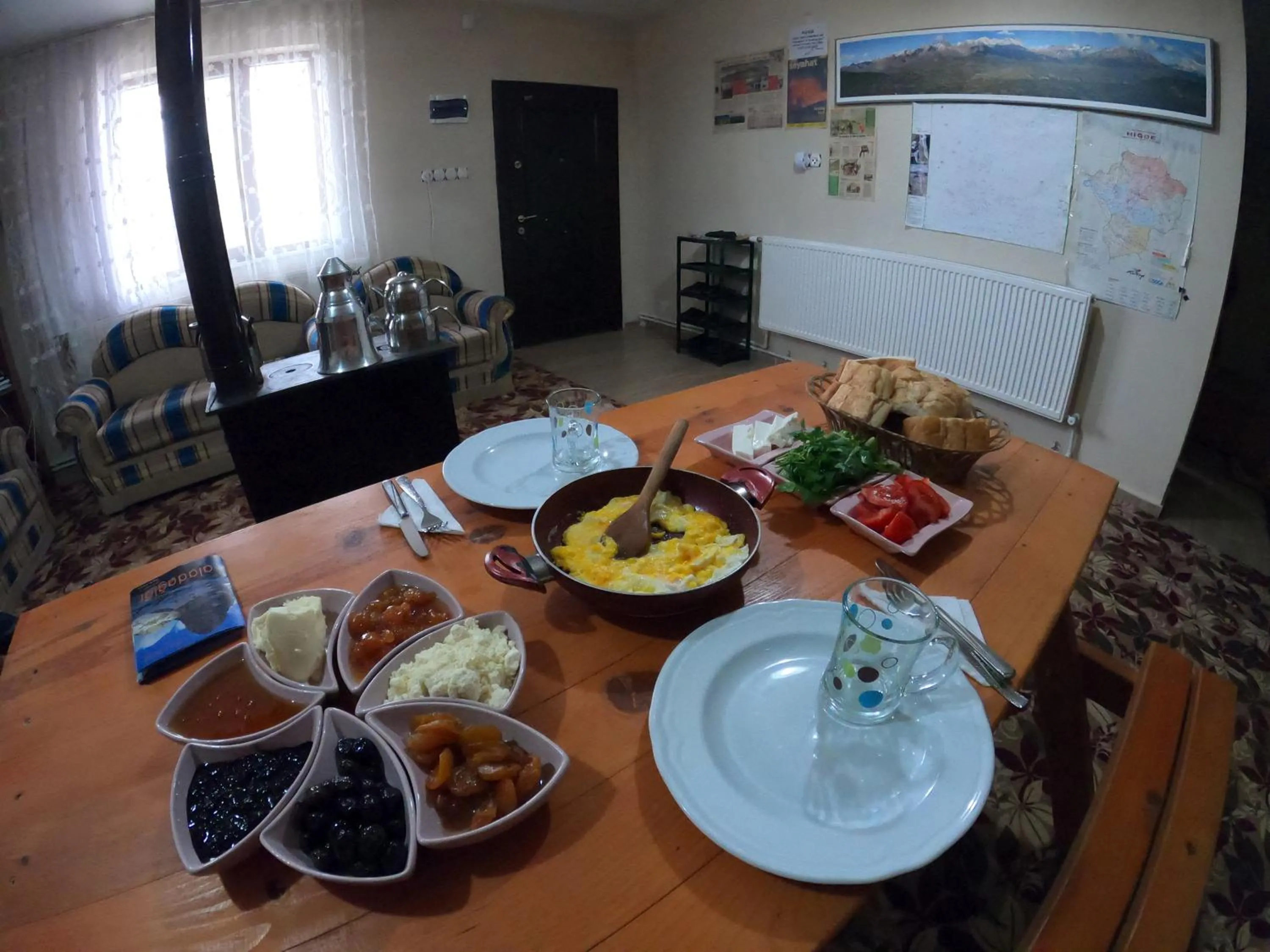 Breakfast in Taurus Guest House