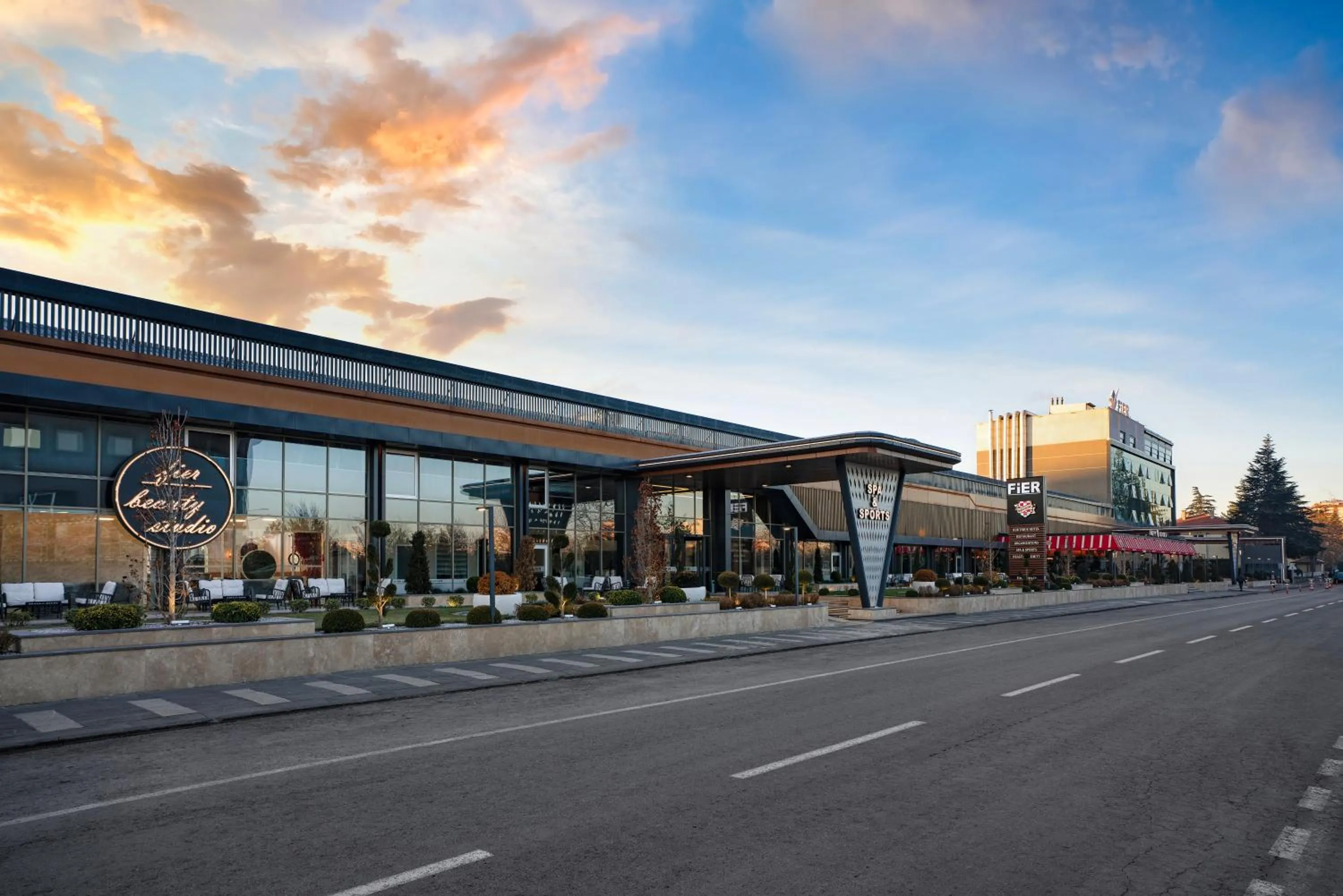 Property building in Fier Life Center