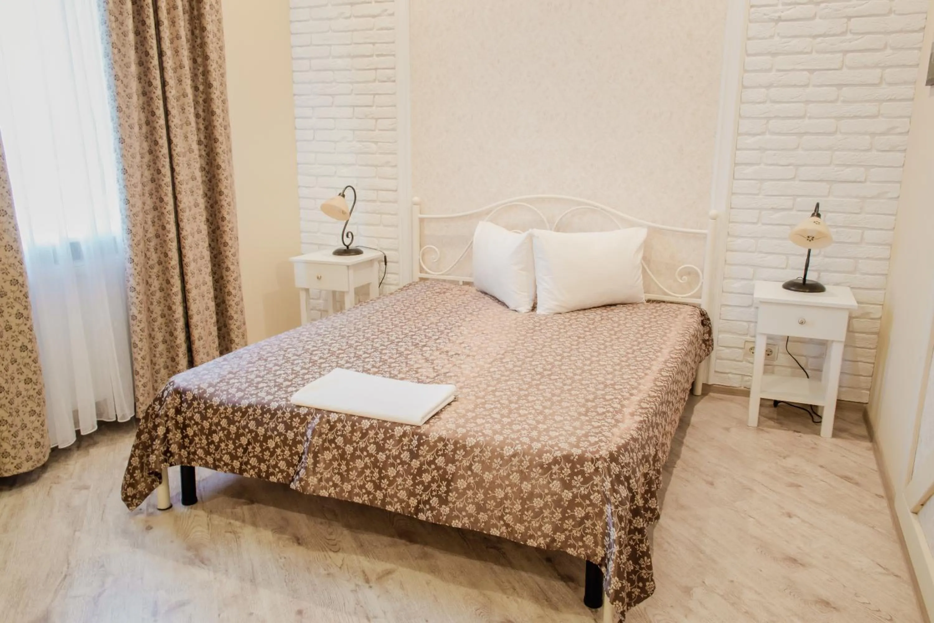 One-Bedroom Suite in Green Hall Hotel
