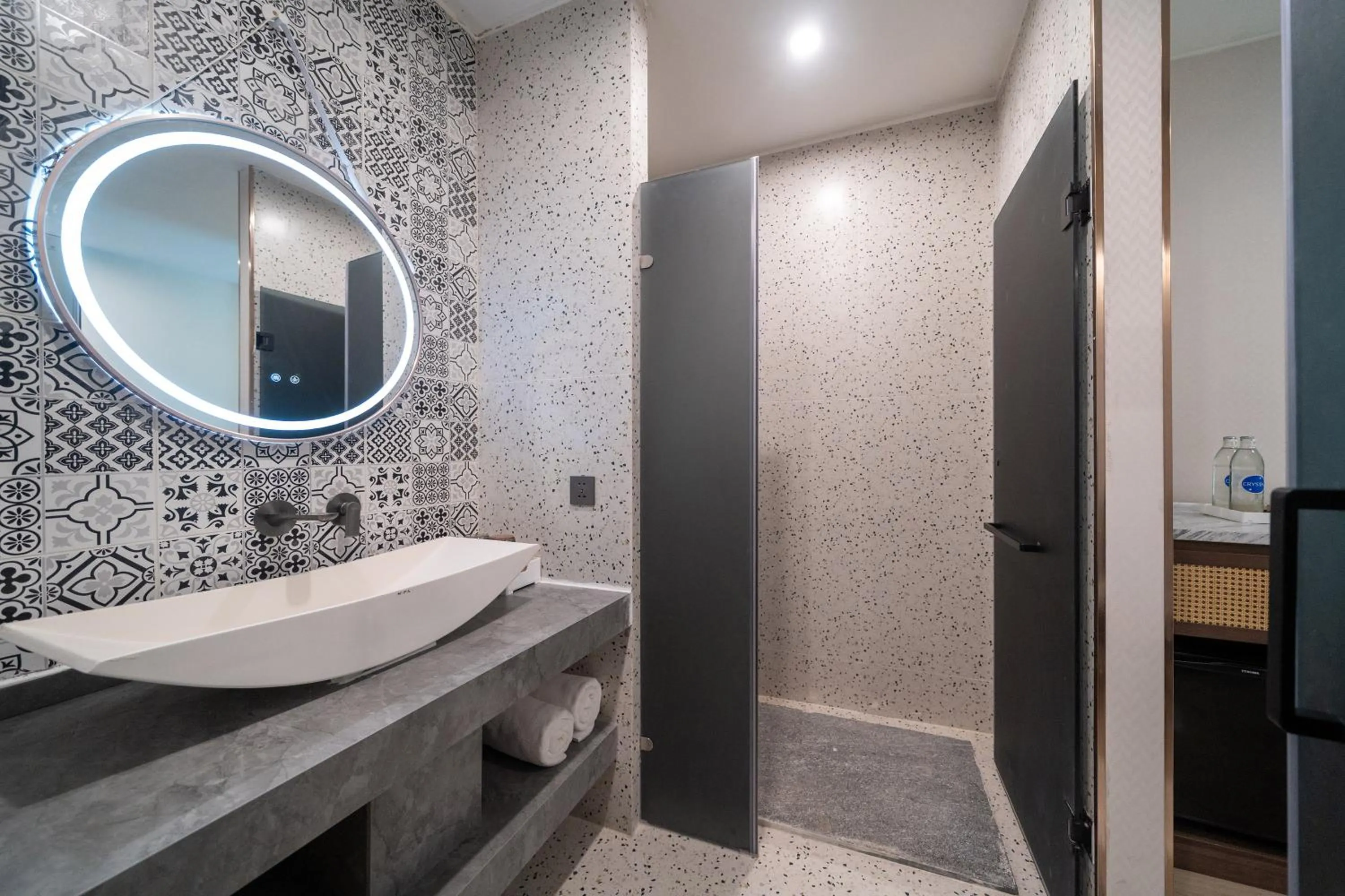 Bathroom in Howard Johnson by Wyndham Phuket Naiyang