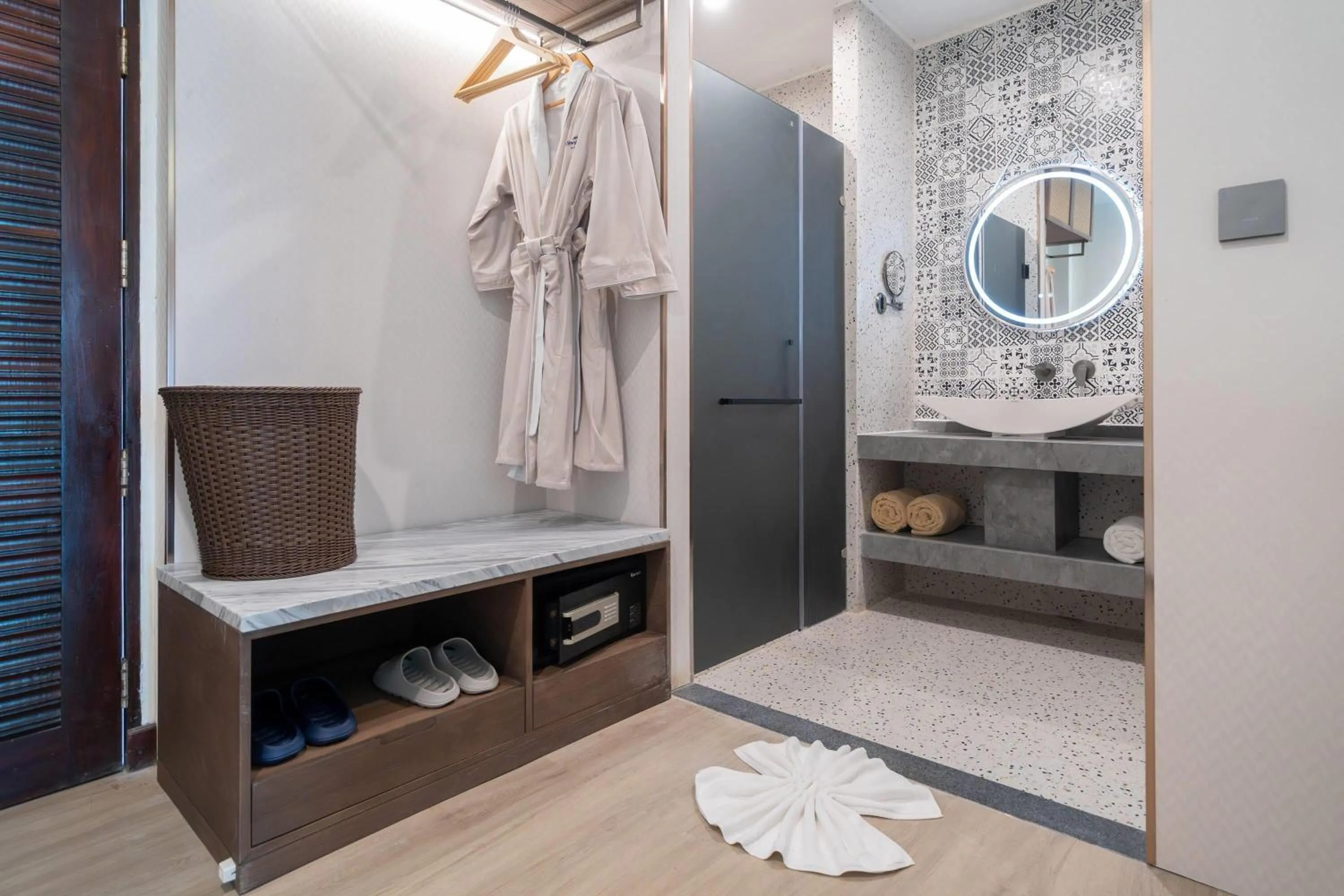 Bathroom in Howard Johnson by Wyndham Phuket Naiyang