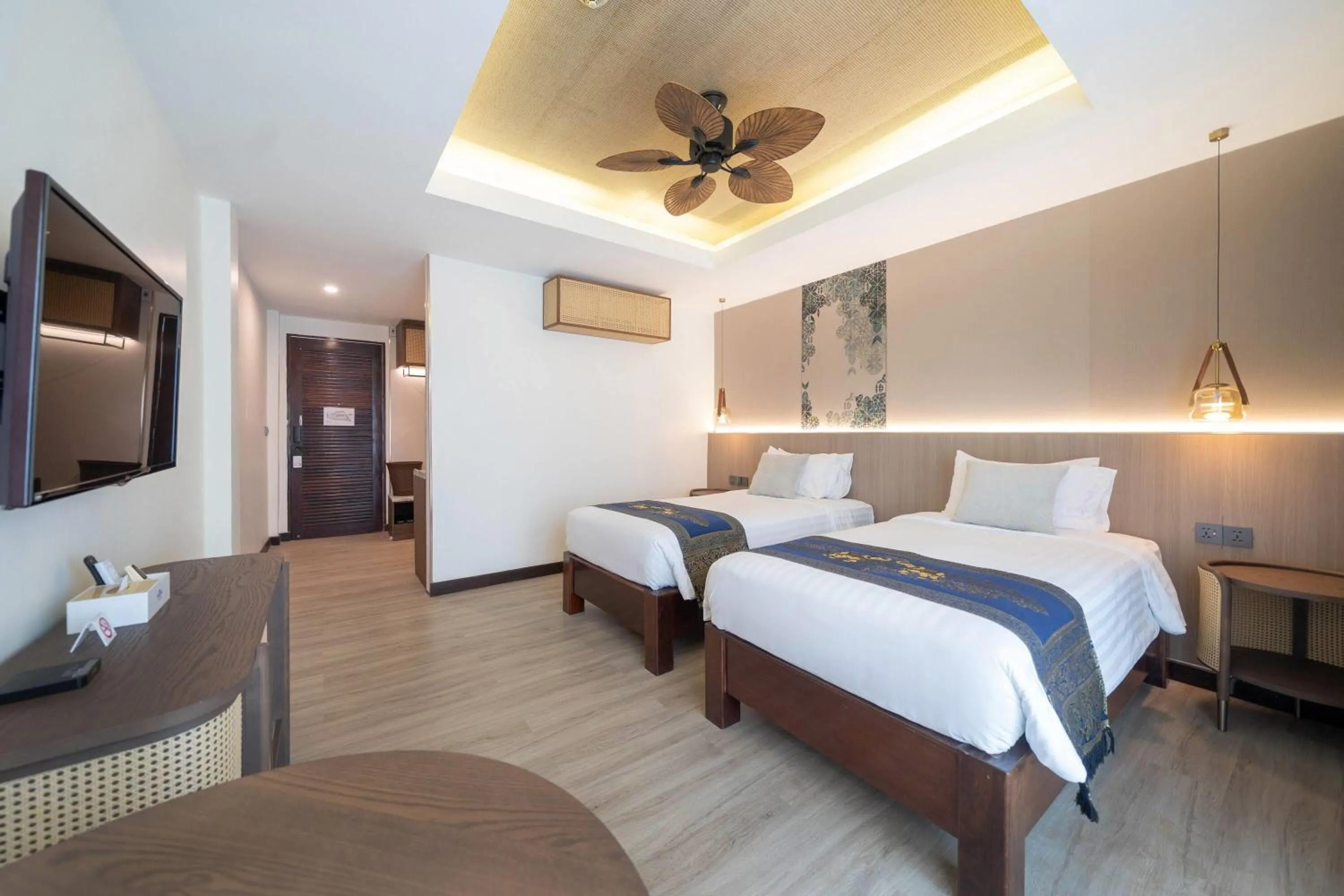 Photo of the whole room, Bed in Howard Johnson by Wyndham Phuket Naiyang