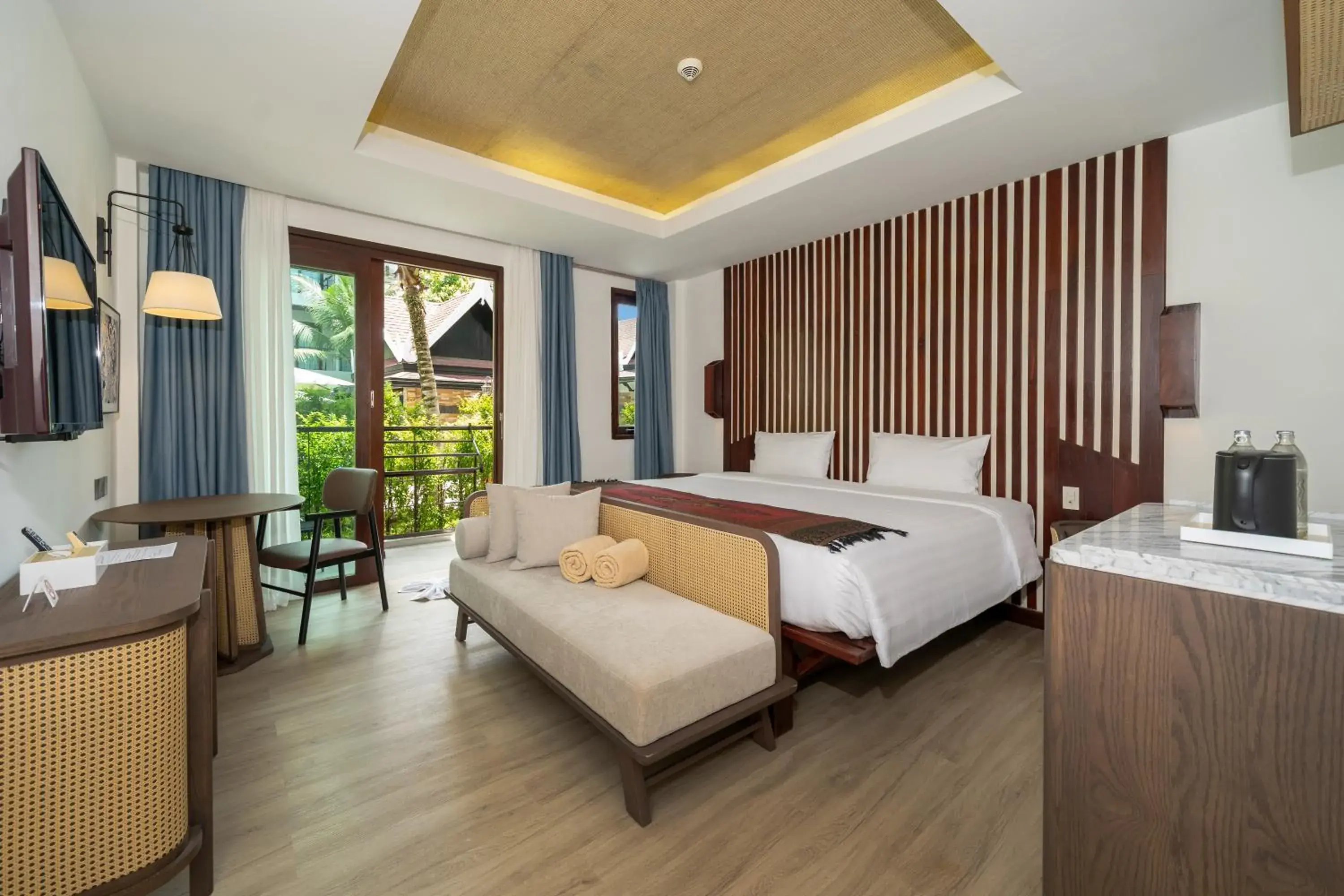 Bed in Howard Johnson by Wyndham Phuket Naiyang Bed in Howard Johnson by Wyndham Phuket Naiyang