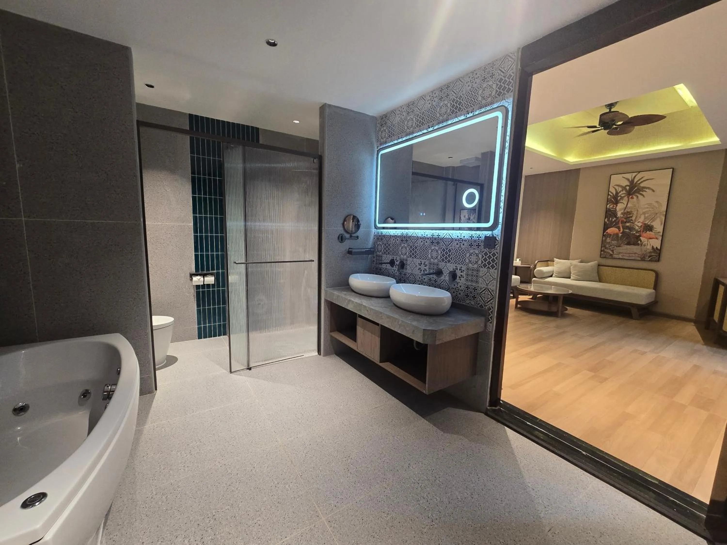 Bed in Howard Johnson by Wyndham Phuket Naiyang