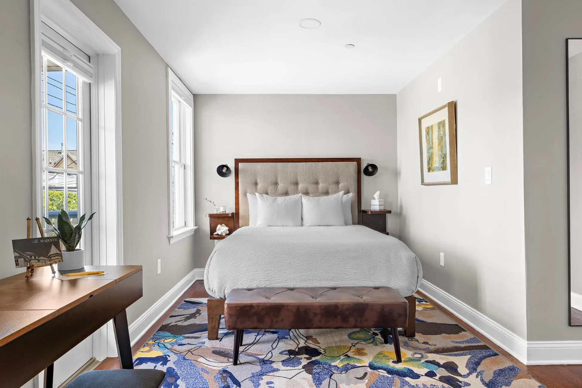 Queen Room with Balcony in Majestic Hotel