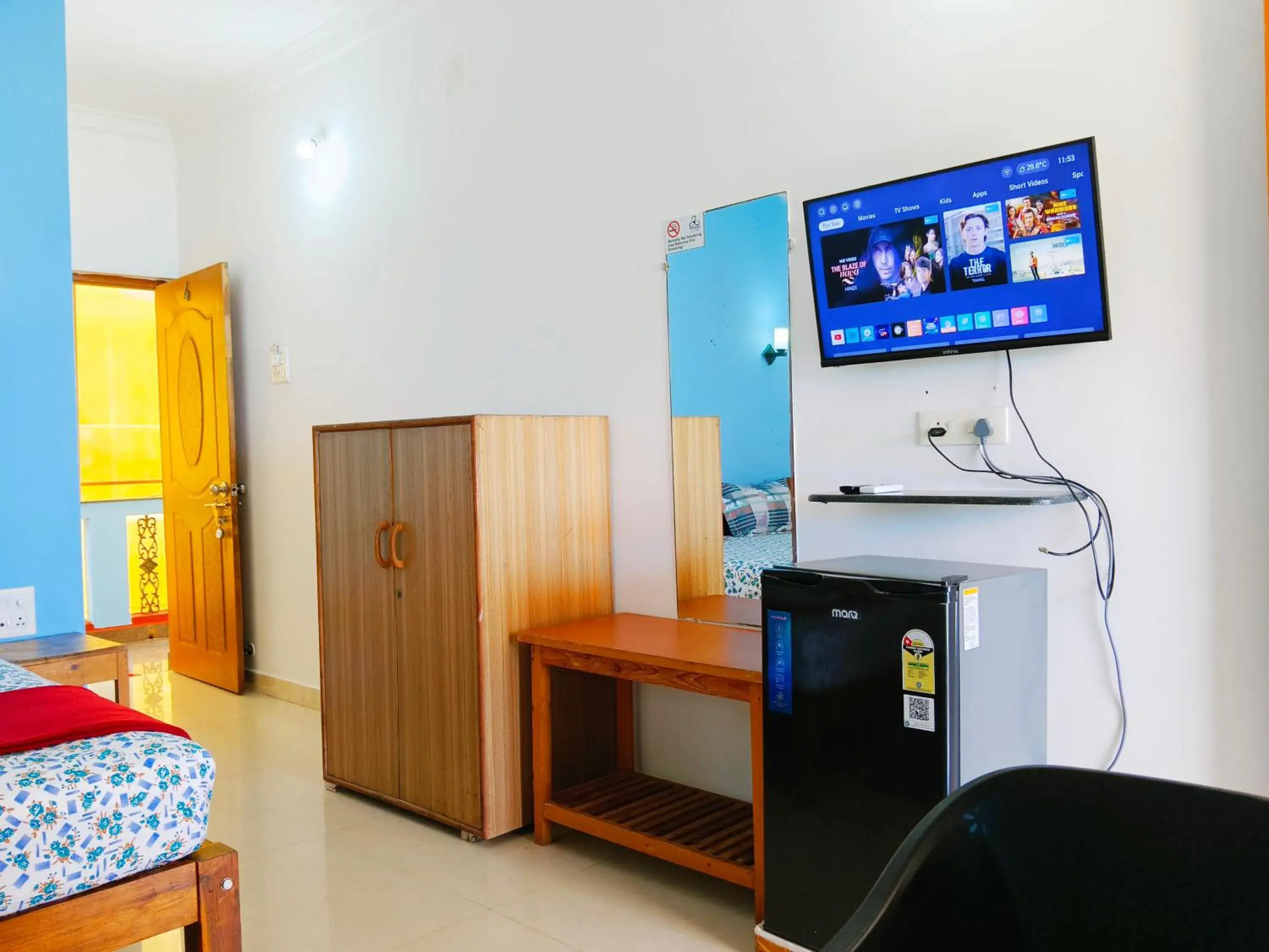 Family Room with Balcony - single occupancy in DELTA HOUSE, Horizon View Family Room with Balcony - single occupancy in DELTA HOUSE, Horizon View
