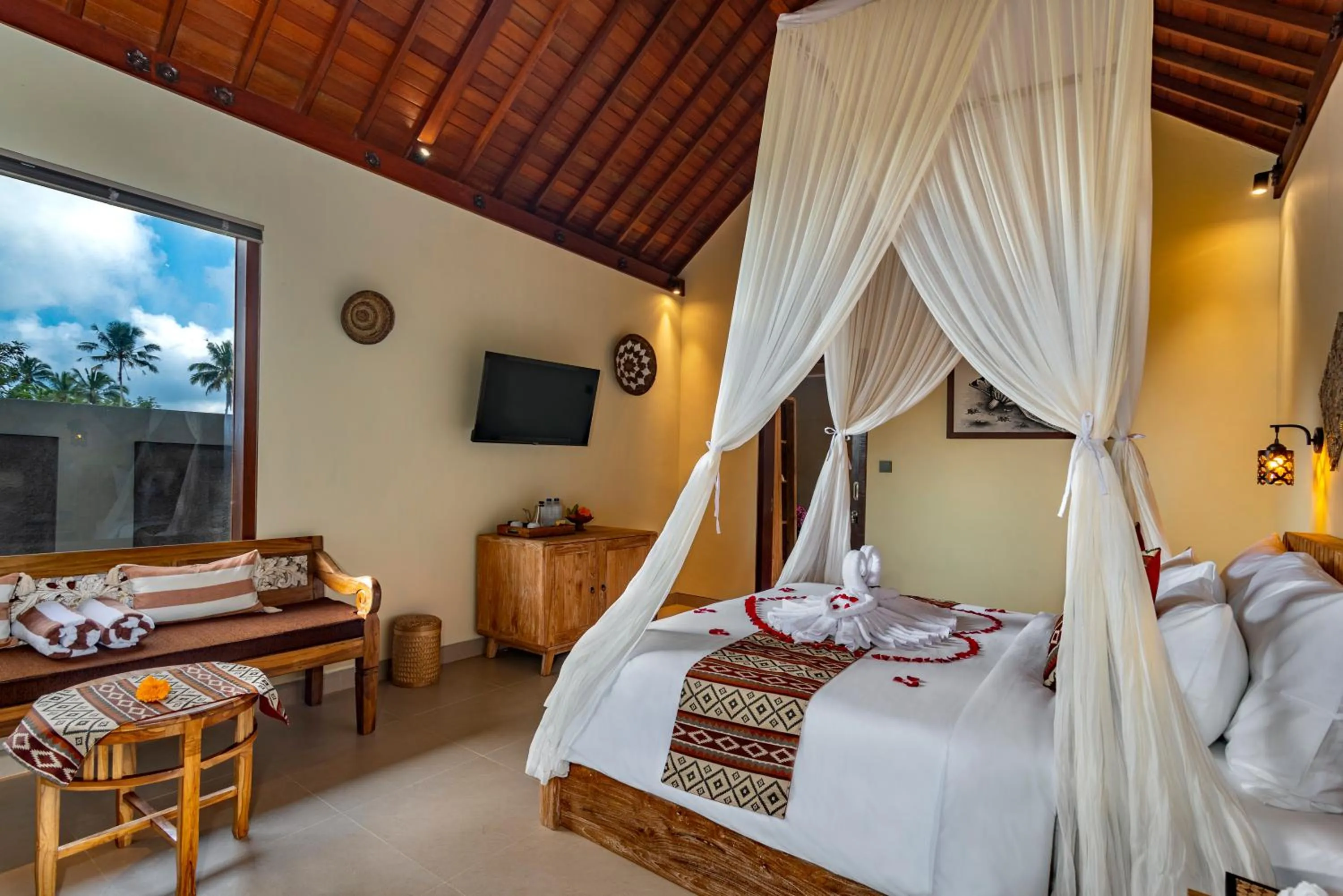 Bed in Shankara Villa Ubud by Dhananjaya Hospitality