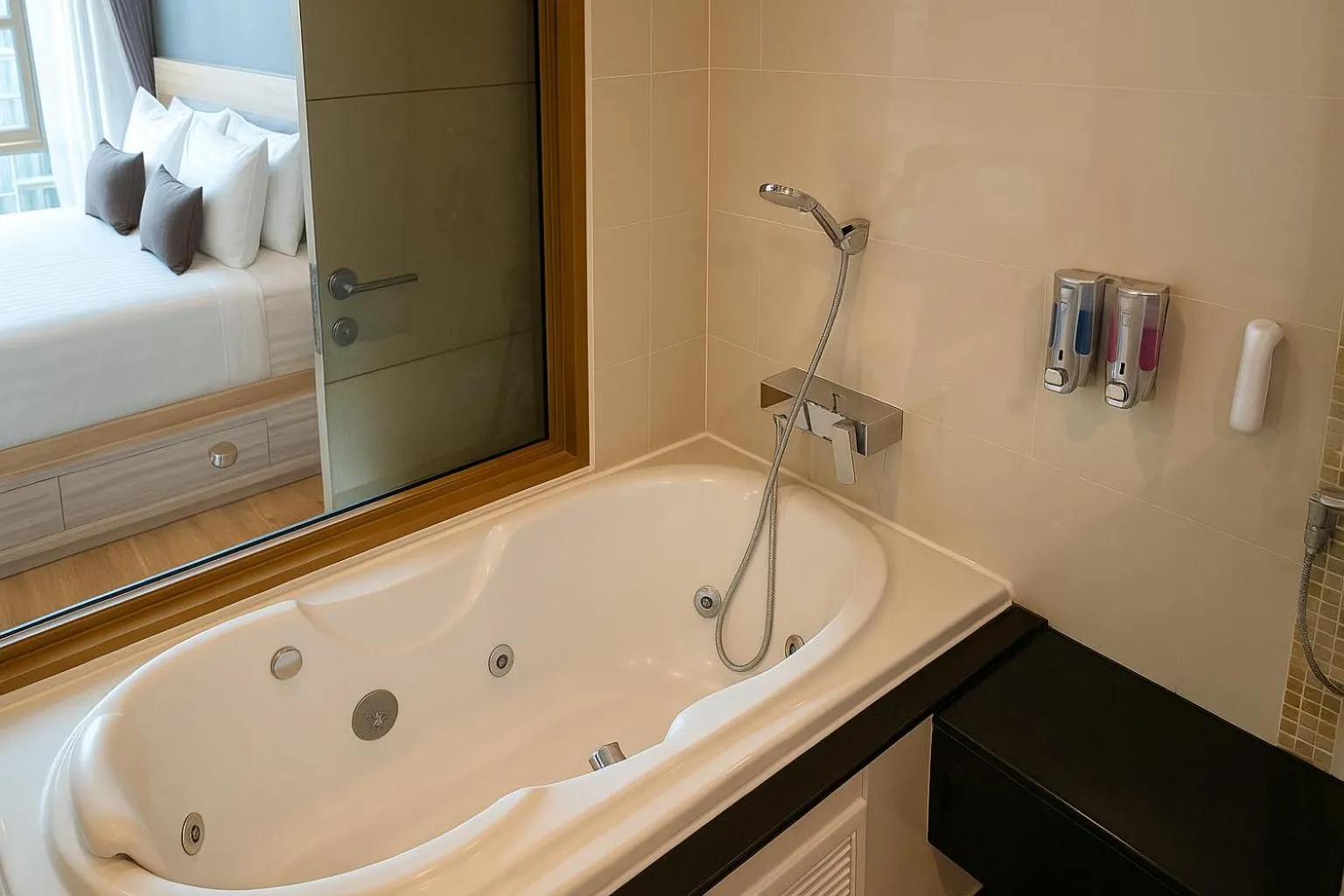 Bathroom in Alcove 53