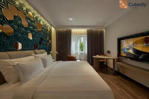 Deluxe King Room - single occupancy in Cubicity Hoang Dieu Deluxe King Room - single occupancy in Cubicity Hoang Dieu
