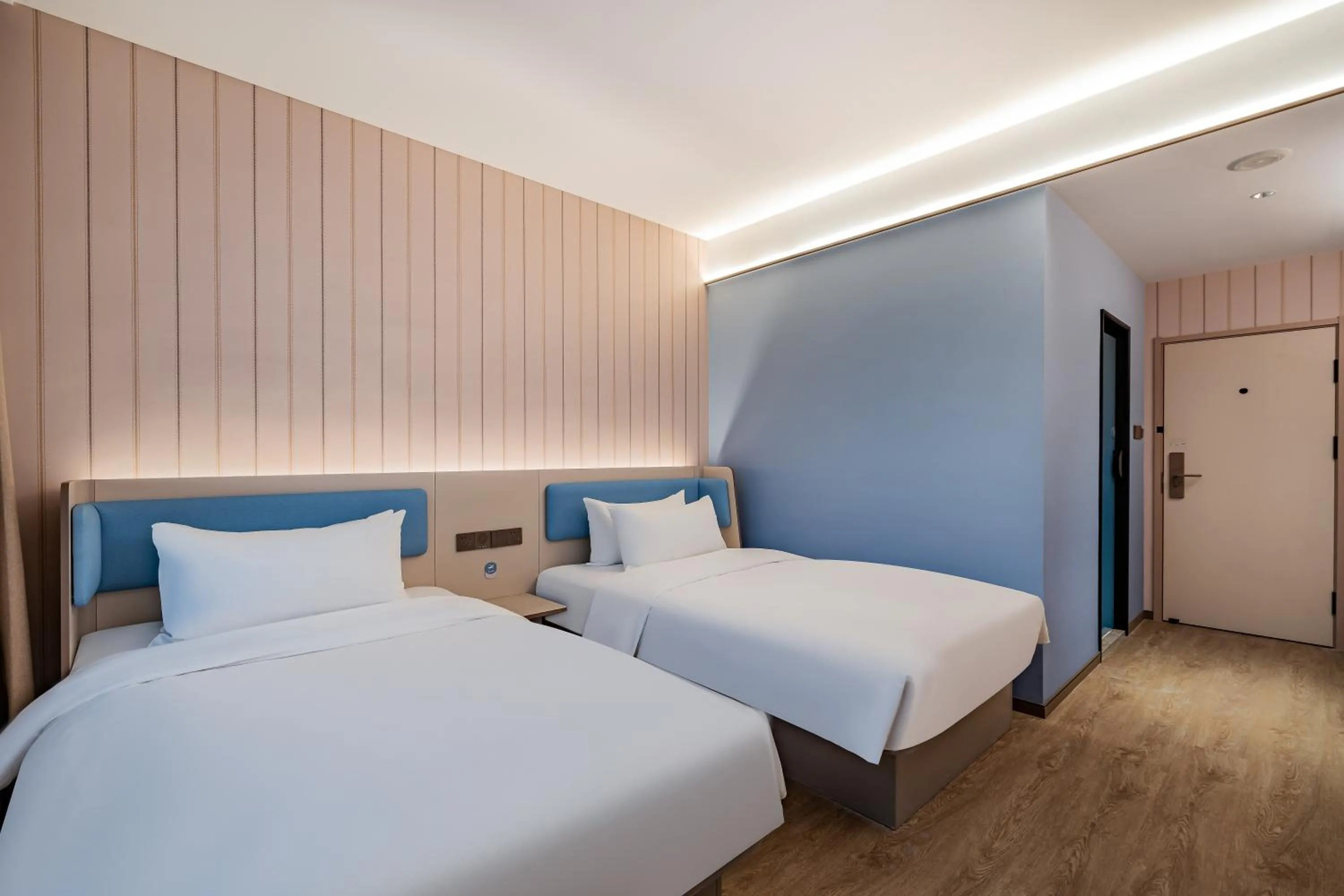 Hanting Hotel Beijing Zhongguancun Xueyuan Bridge Subway Station