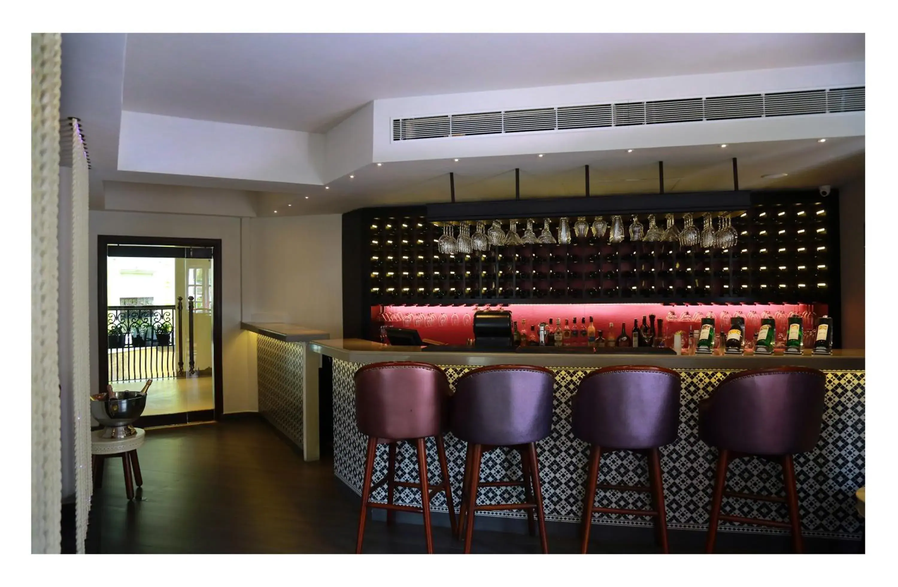 Lounge or bar in Fragrant Nature Kochi - A Five star Classified Hotel Lounge or bar in Fragrant Nature Kochi - A Five star Classified Hotel