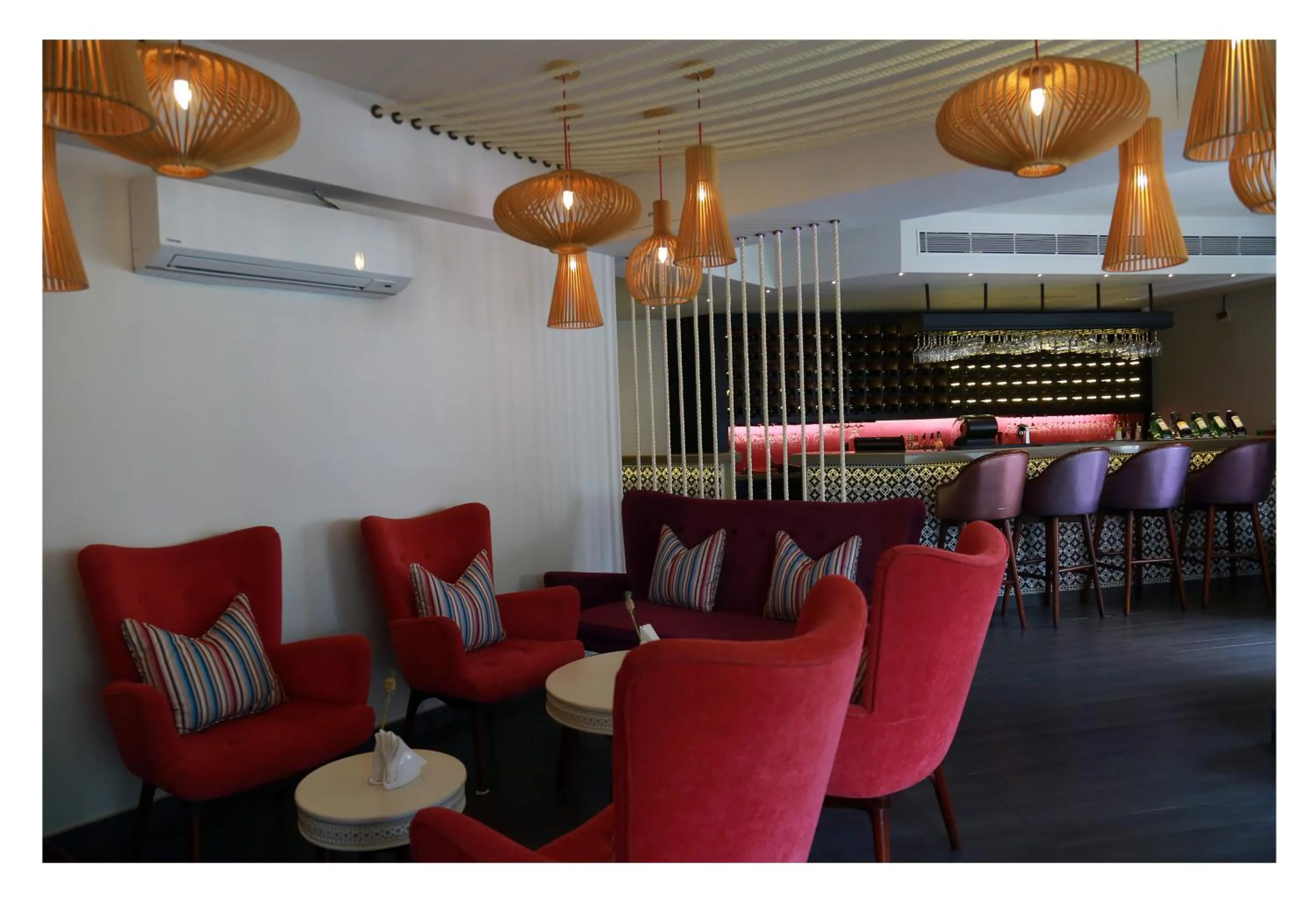 Lounge or bar in Fragrant Nature Kochi - A Five star Classified Hotel