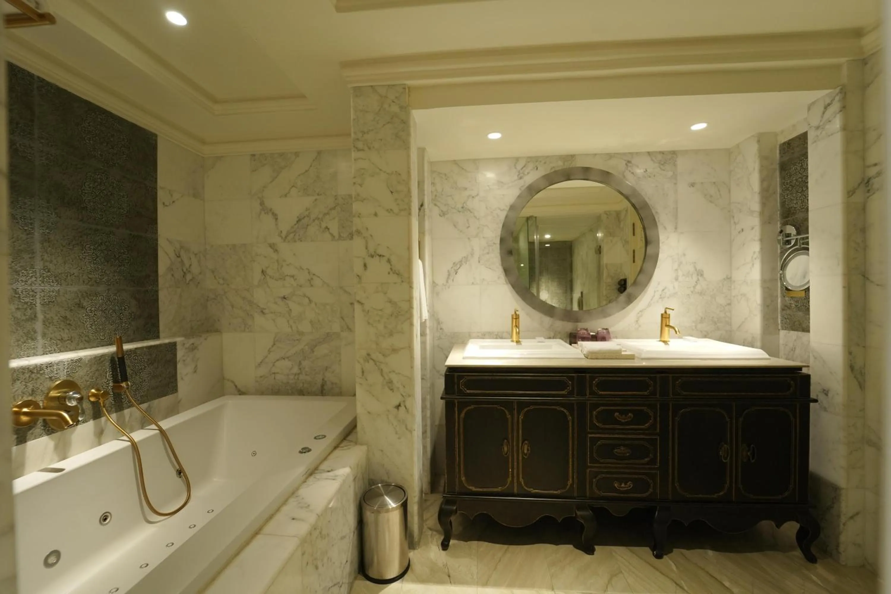 Bath in Fragrant Nature Kochi - A Five star Classified Hotel