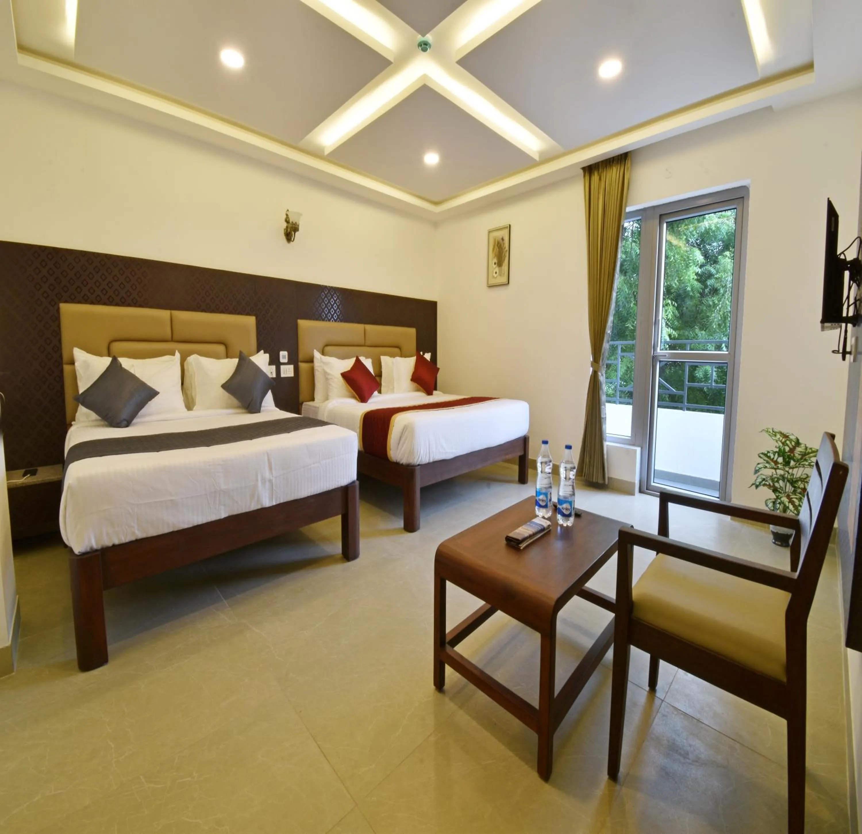 Balcony/Terrace, Bed in A K G Hotel