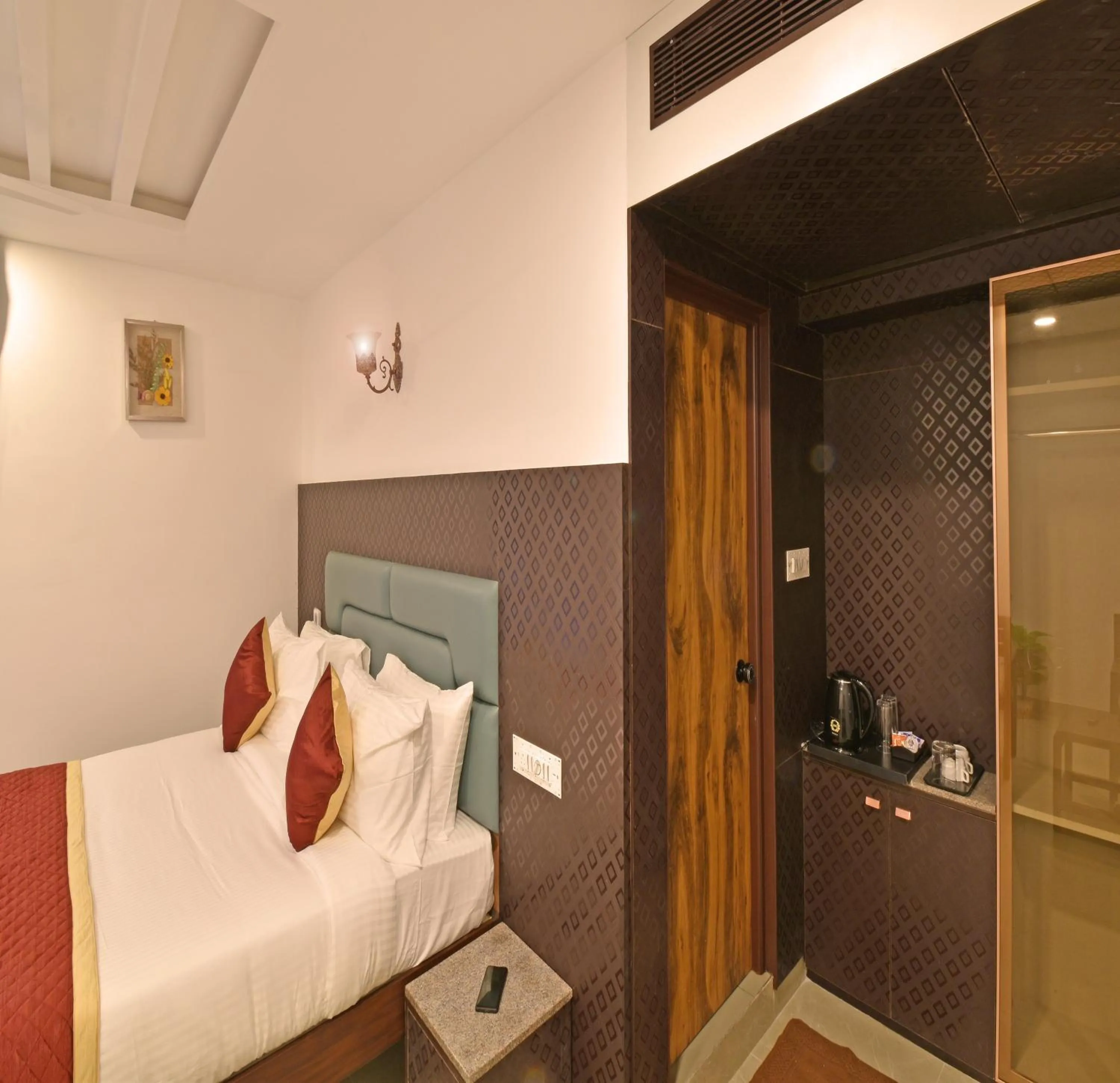 Bedroom, Bed in A K G Hotel