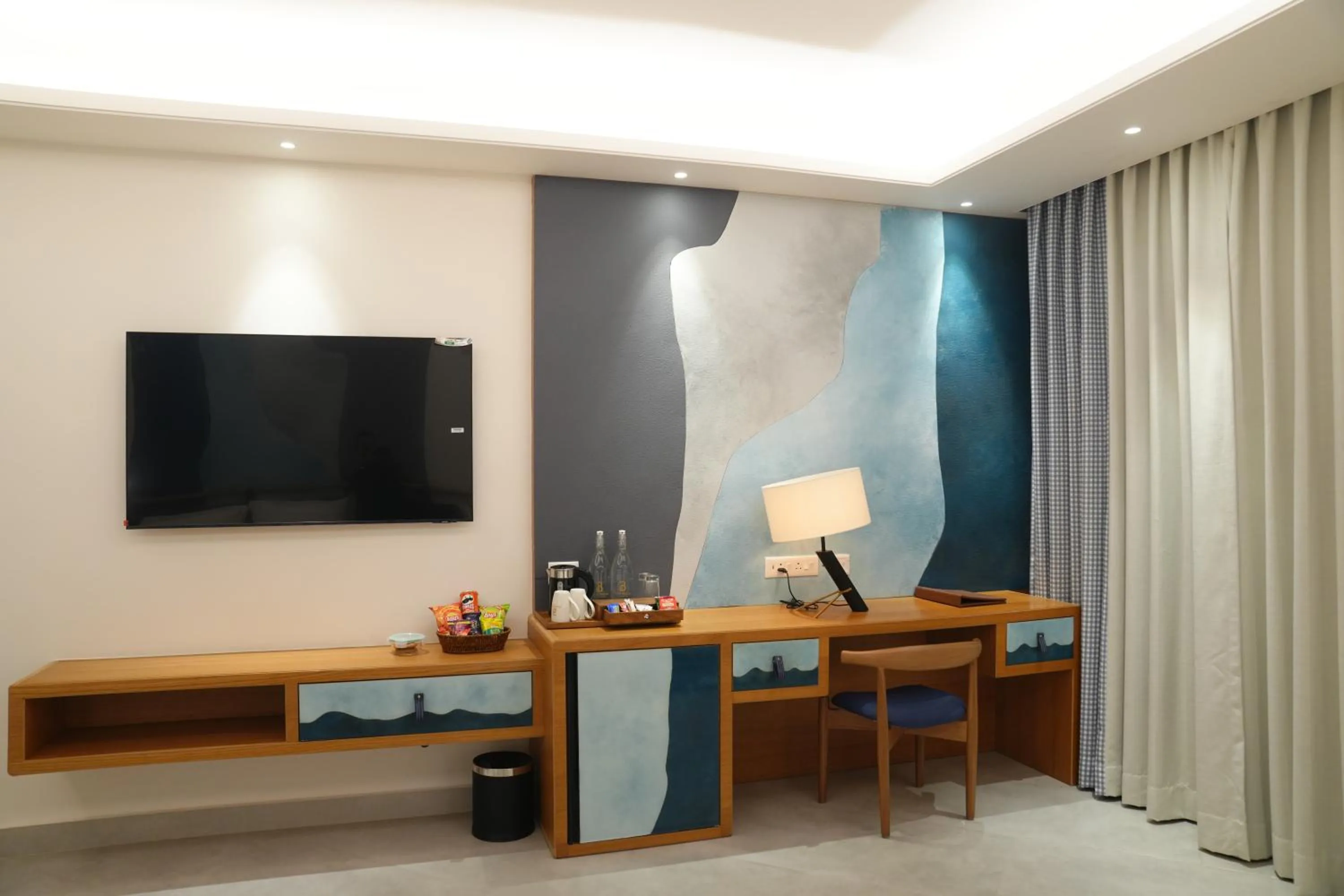 TV and multimedia in Royal Bishnu