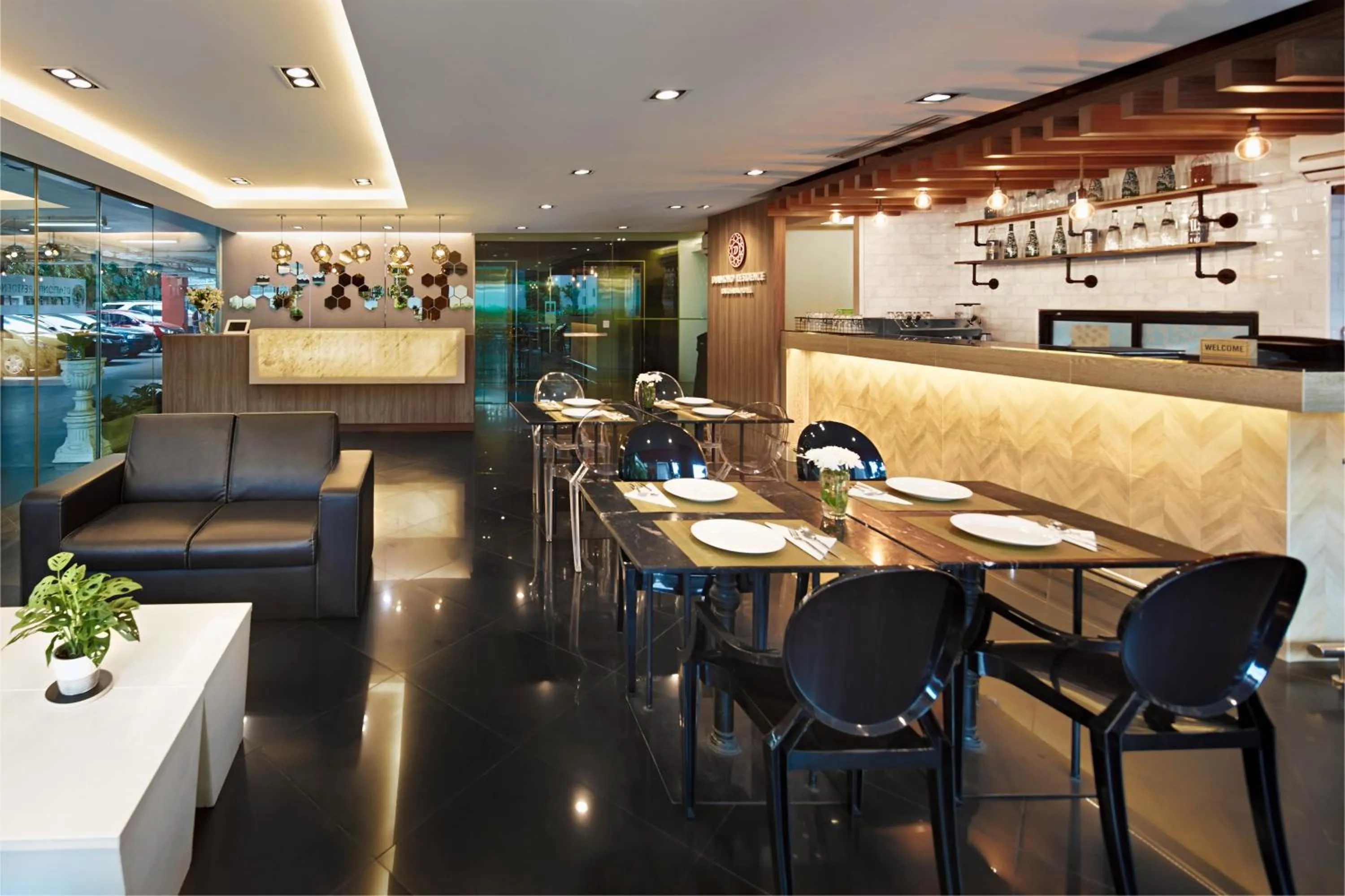 Lounge or bar in Diamond Residence Ratchada