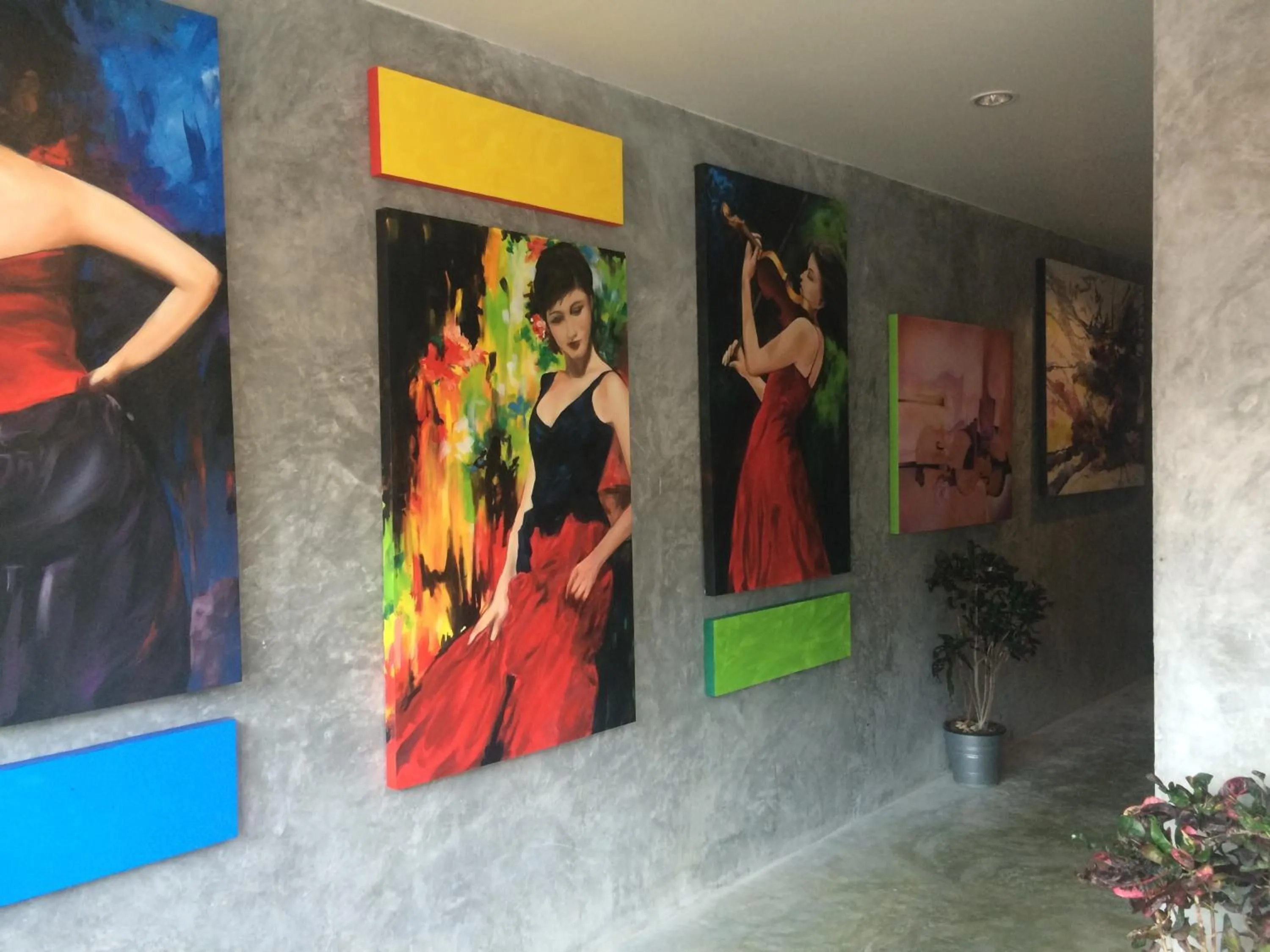 Decorative detail in Bro&Sis Place