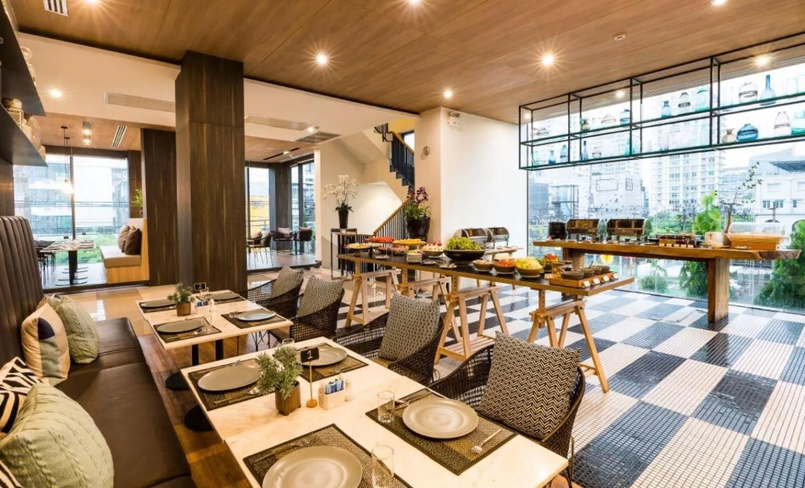 Restaurant/places to eat in The Residence on Thonglor by UHG