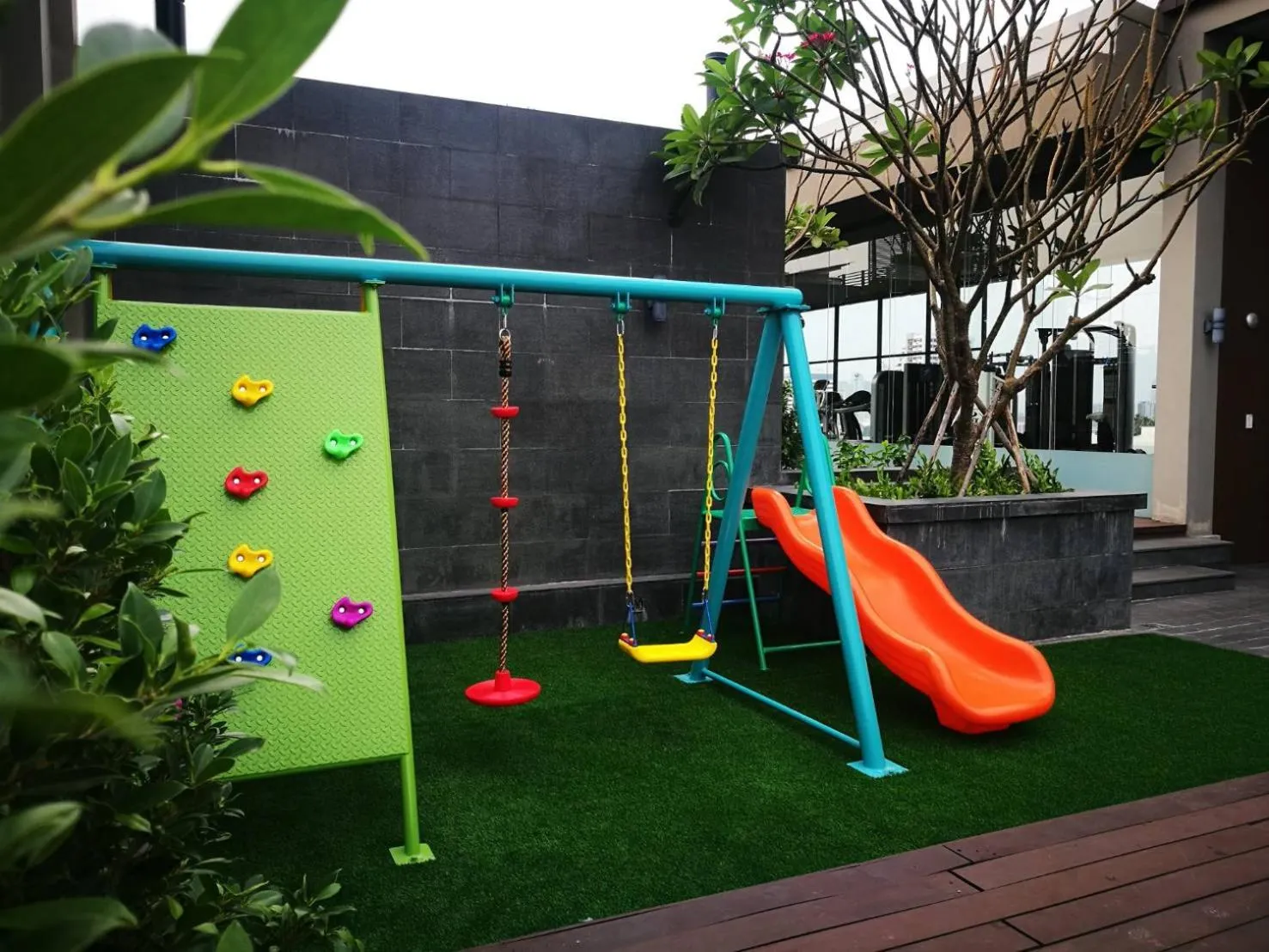 Children play ground in The Residence on Thonglor by UHG