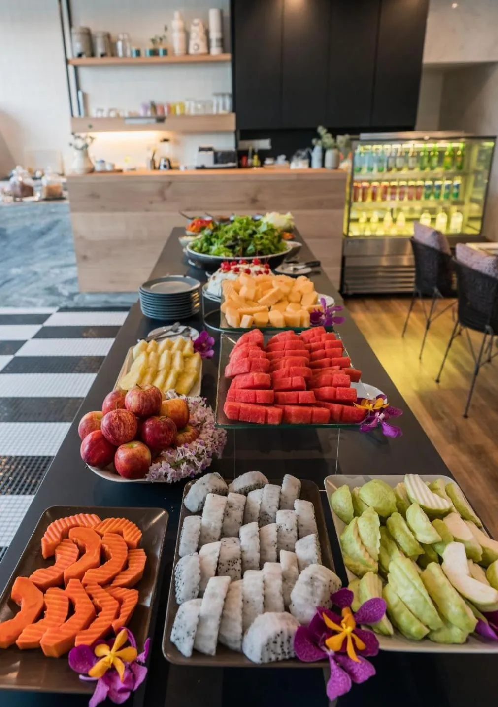 Breakfast in The Residence on Thonglor by UHG