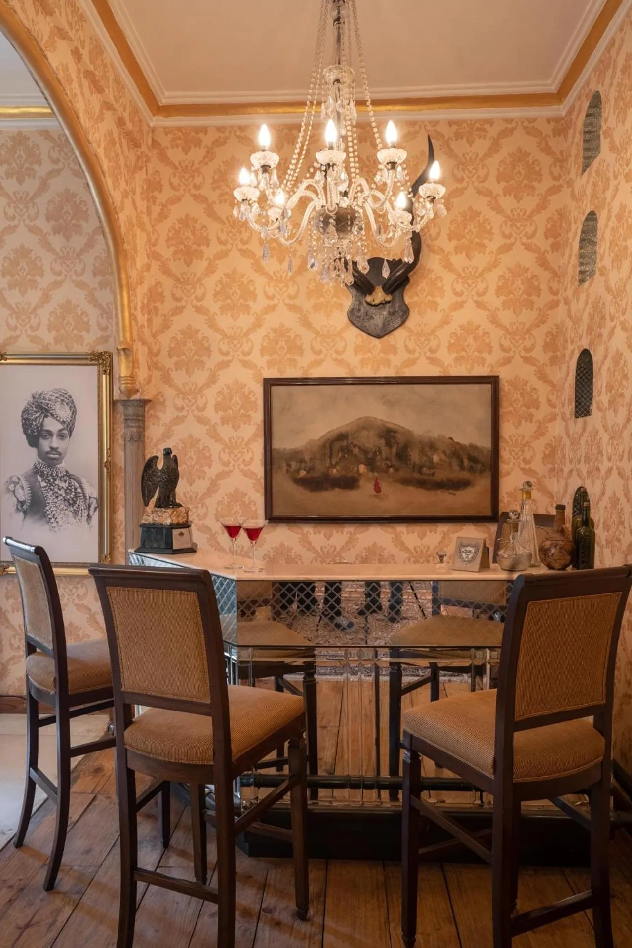 Living room in Srinivas The Royal Residence, Jaipur